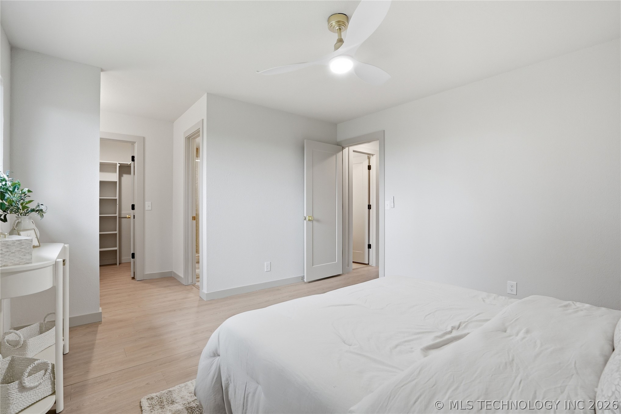 1122 S Division Street Property Photo 20