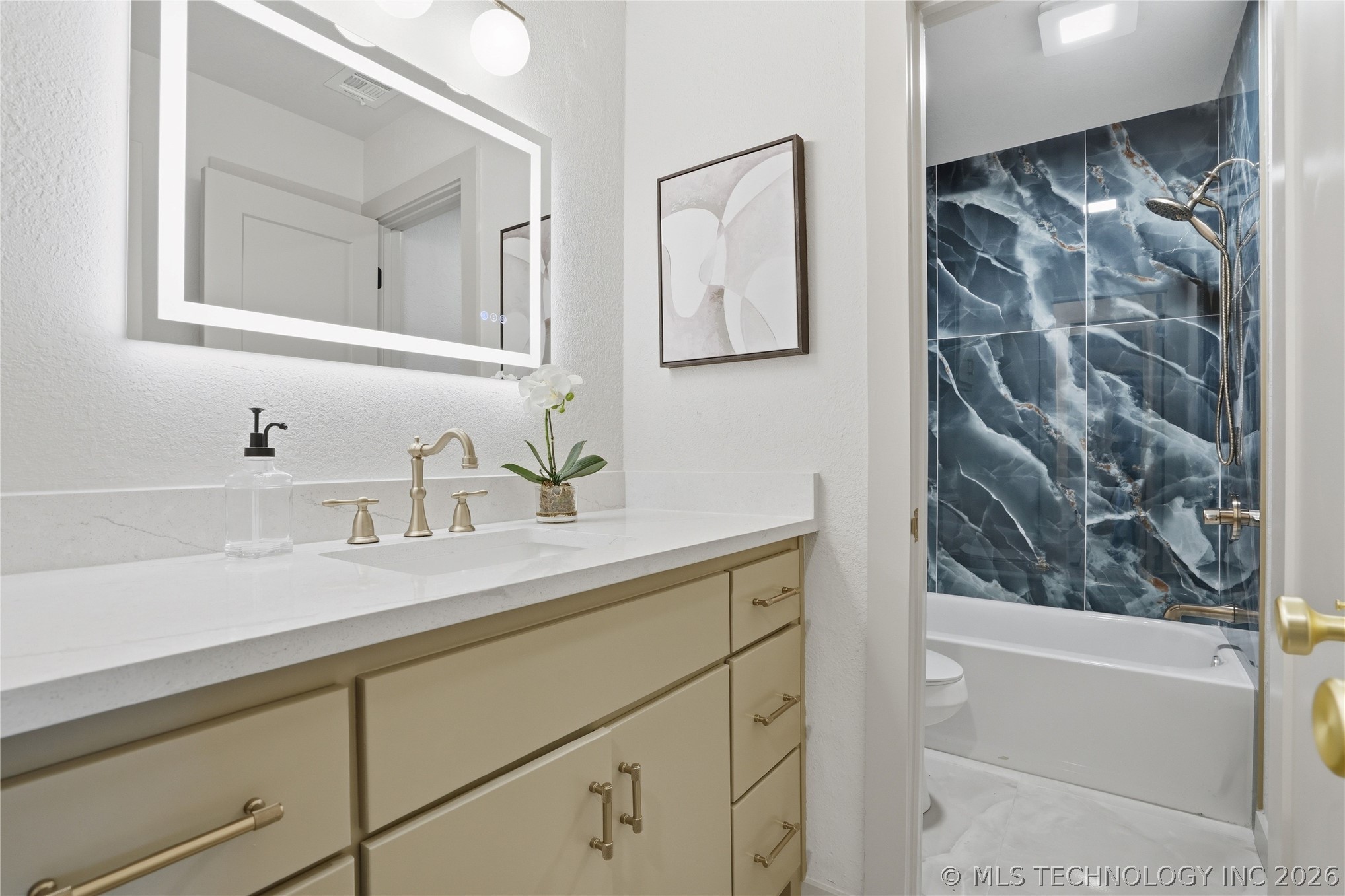 1122 S Division Street Property Photo 21