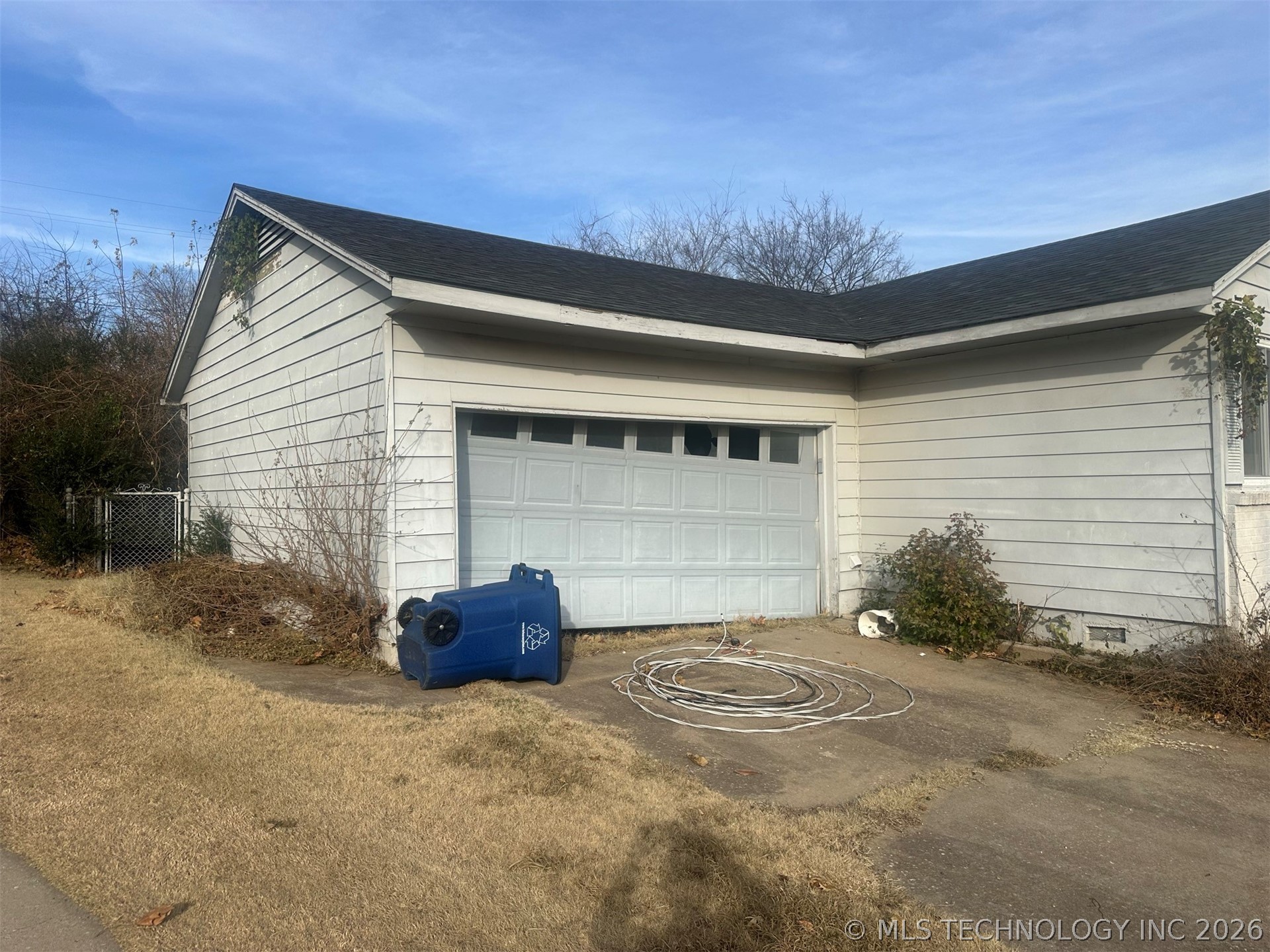 5807 E 22nd Place Property Photo 3