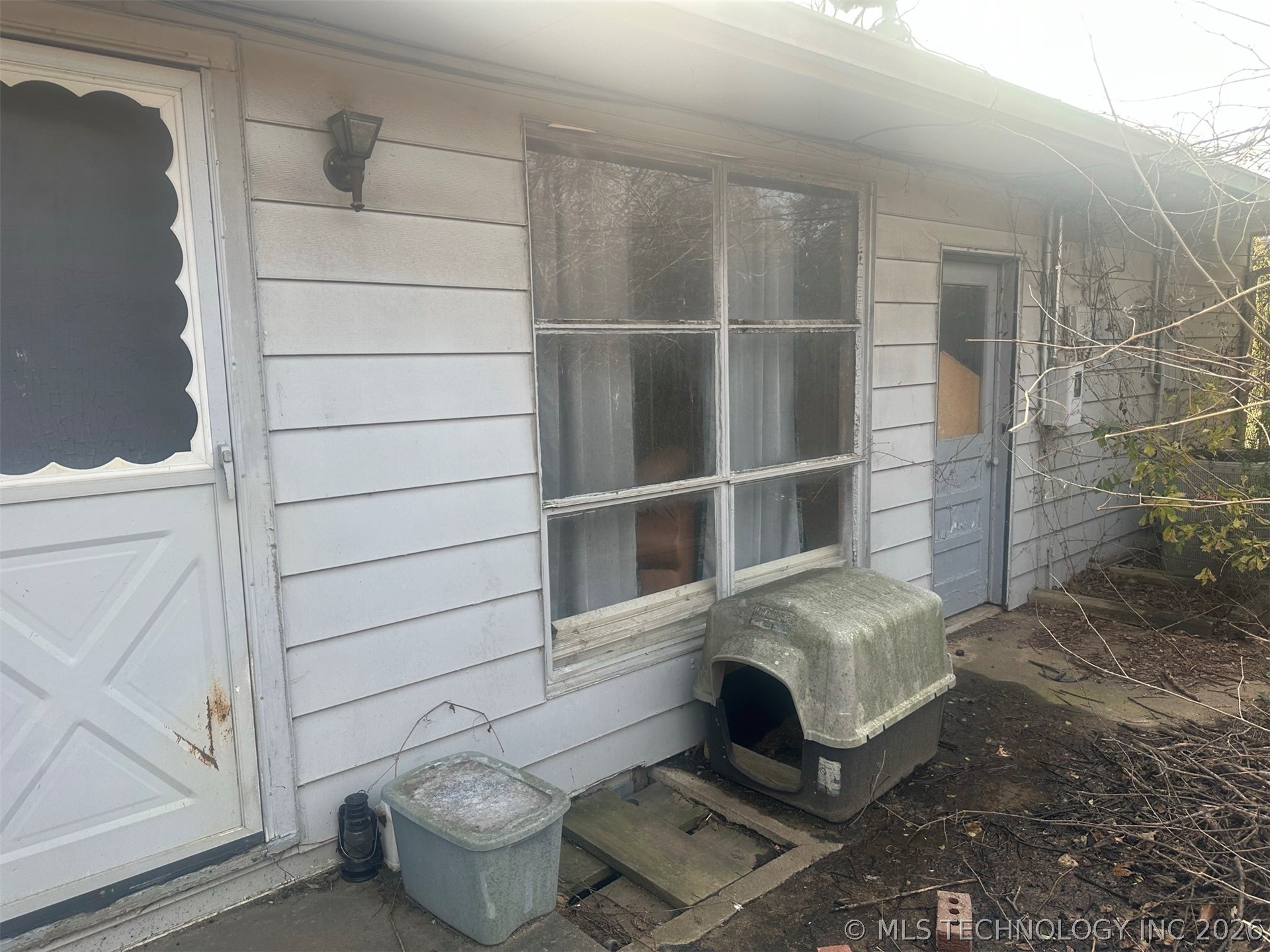 5807 E 22nd Place Property Photo 5