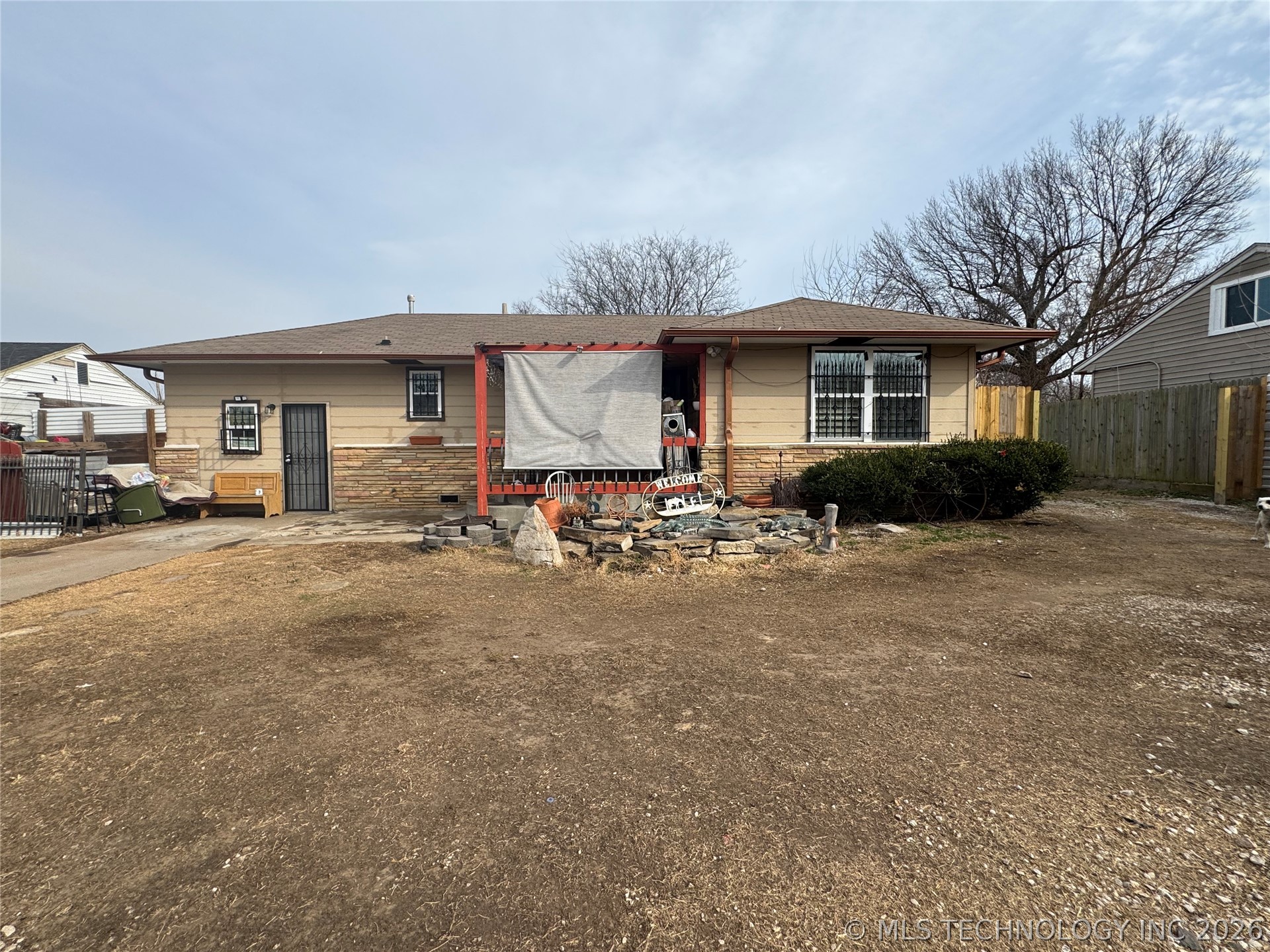 1849 N Jamestown Avenue Property Photo 2