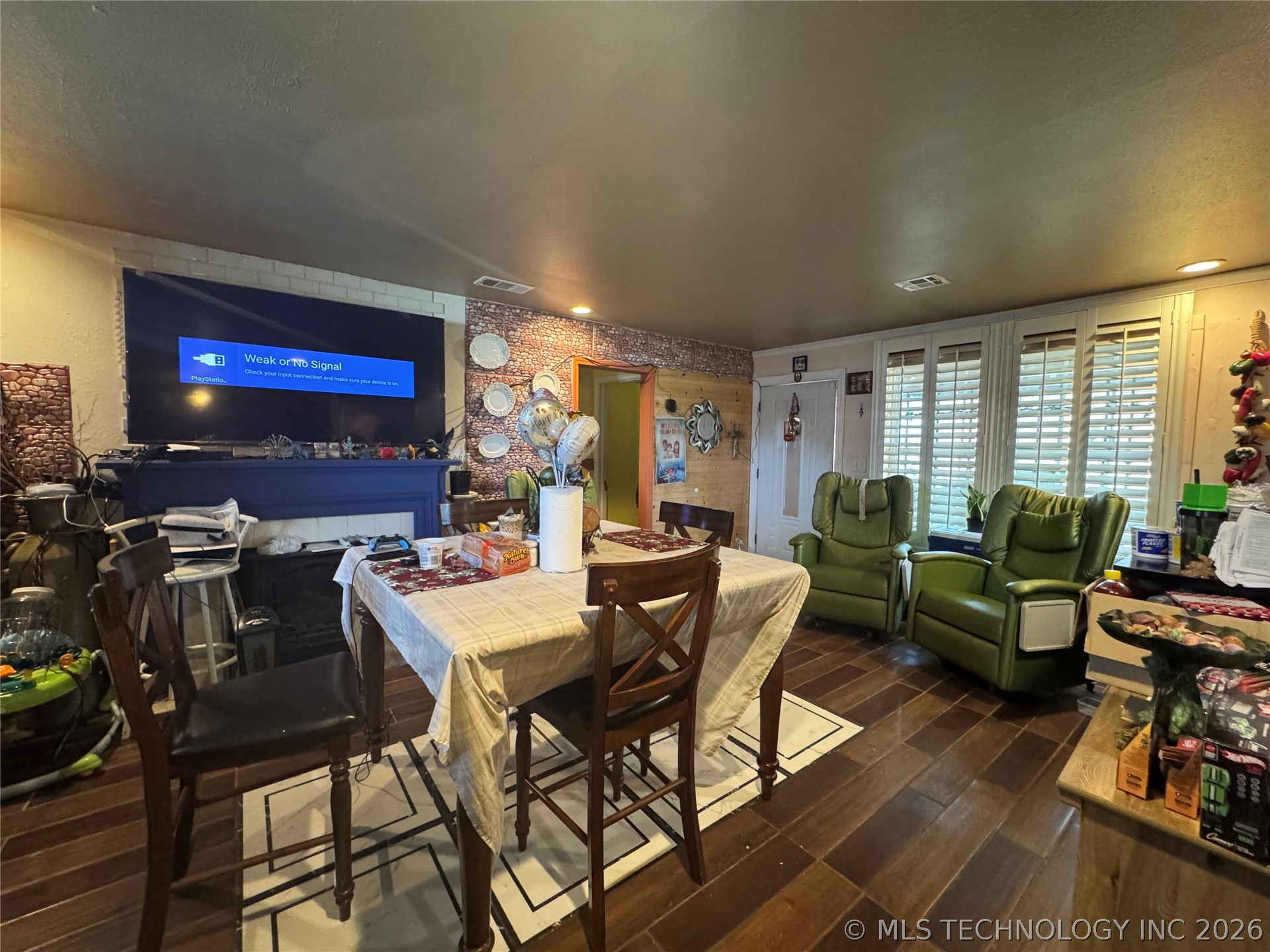 1849 N Jamestown Avenue Property Photo 4