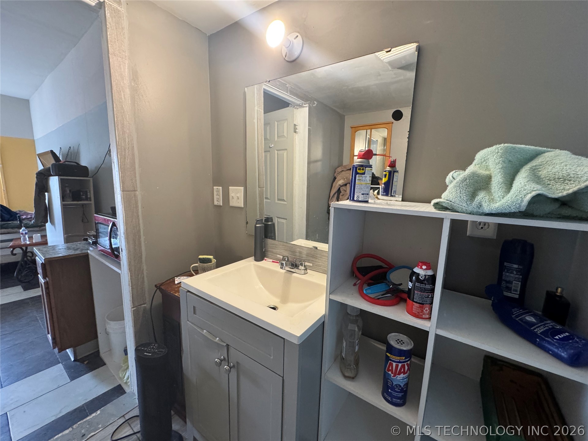 1849 N Jamestown Avenue Property Photo 17