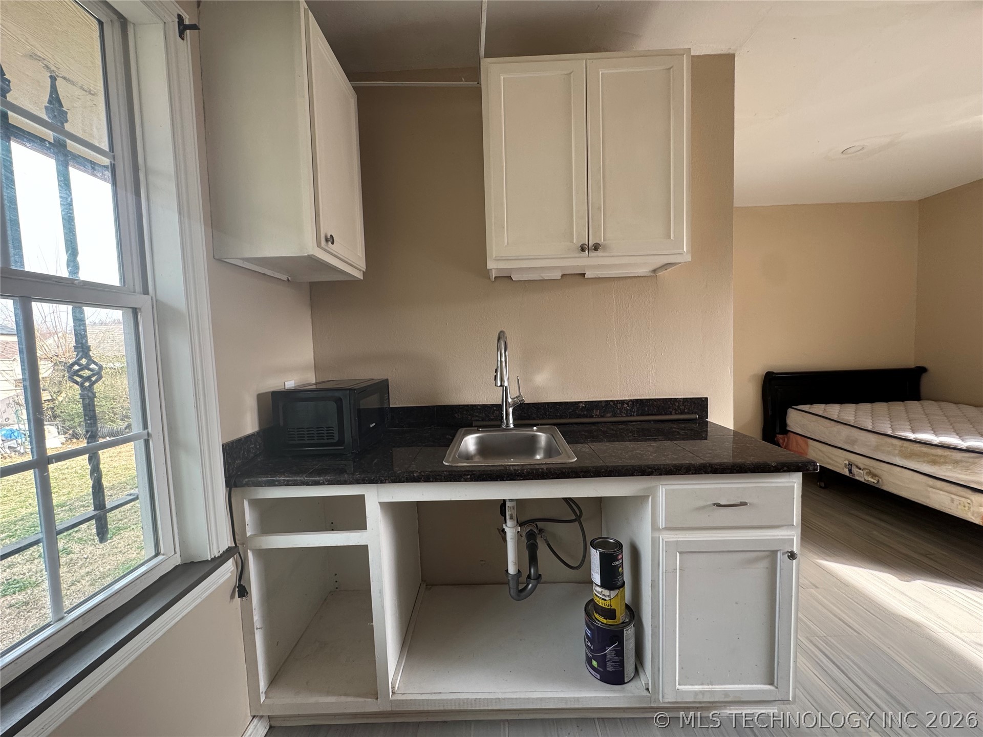 1849 N Jamestown Avenue Property Photo 24