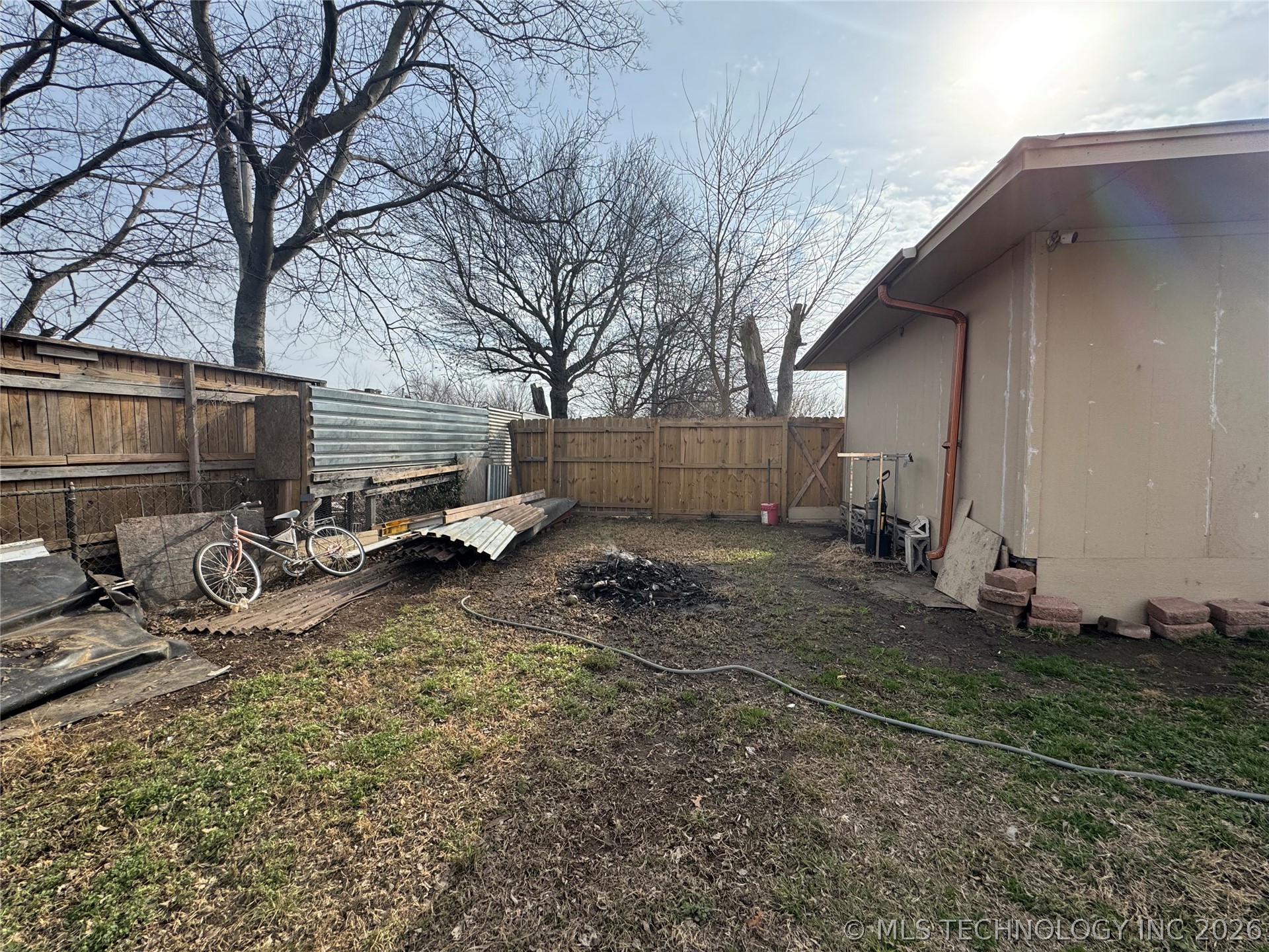 1849 N Jamestown Avenue Property Photo 33