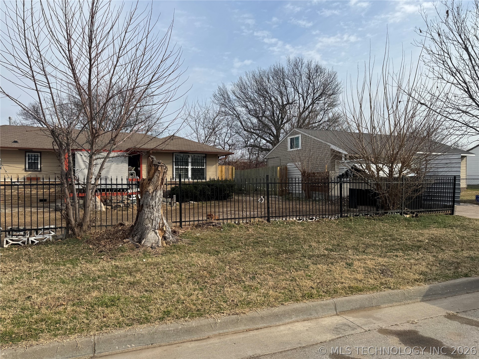 1849 N Jamestown Avenue Property Photo 35