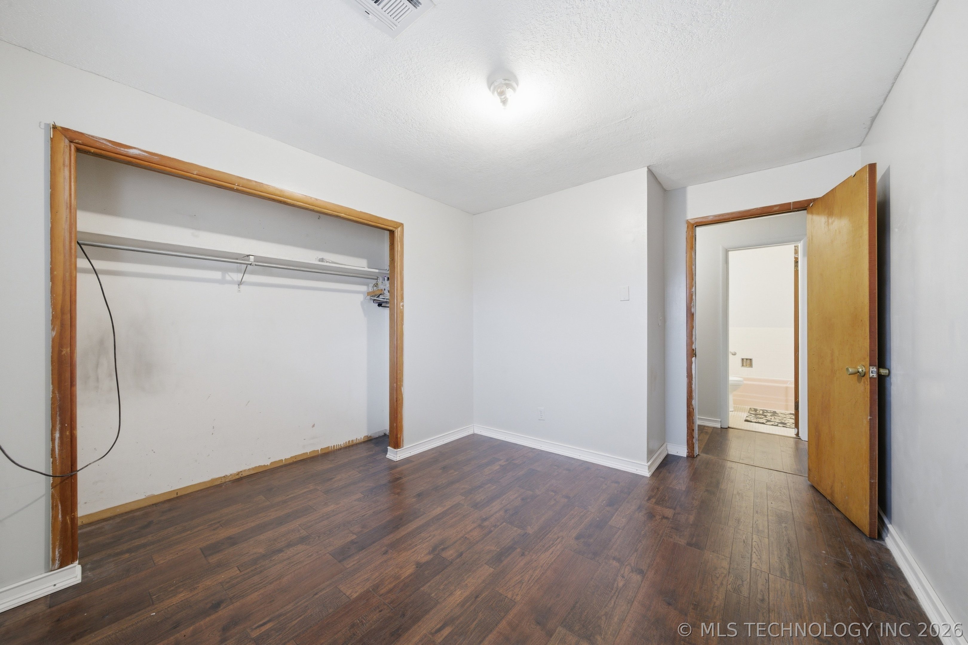 1300 W 3rd Street Property Photo 18