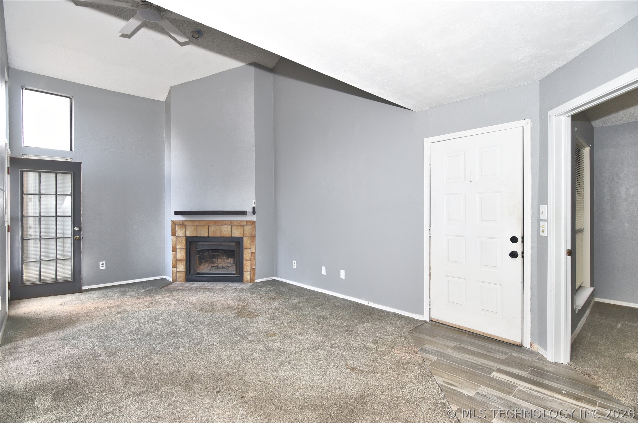 6737 S Peoria Avenue C201 Property Photo 5