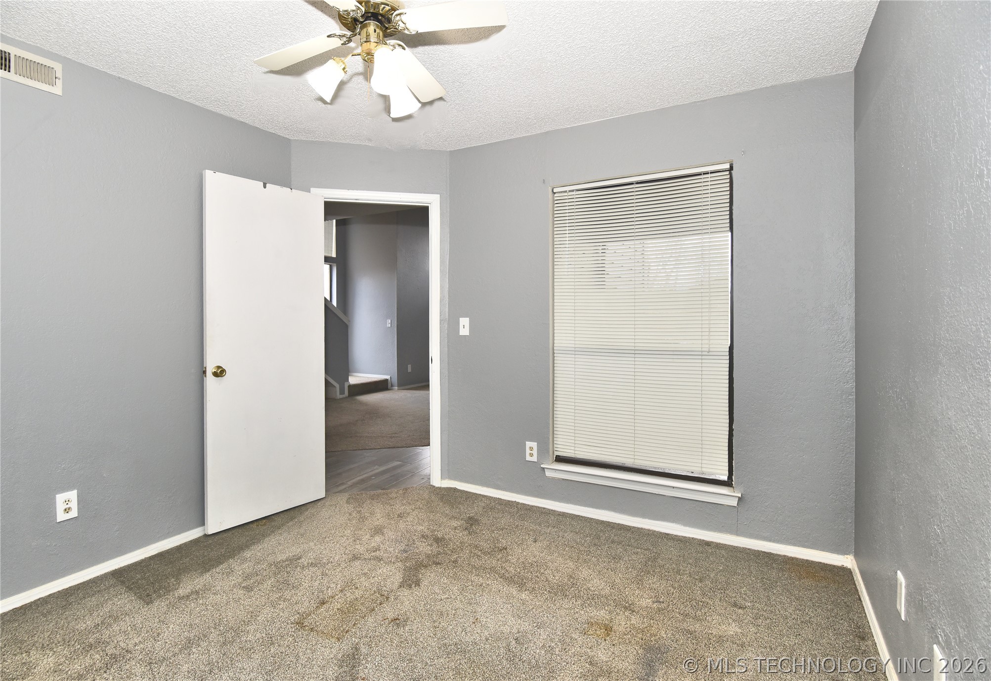6737 S Peoria Avenue C201 Property Photo 8