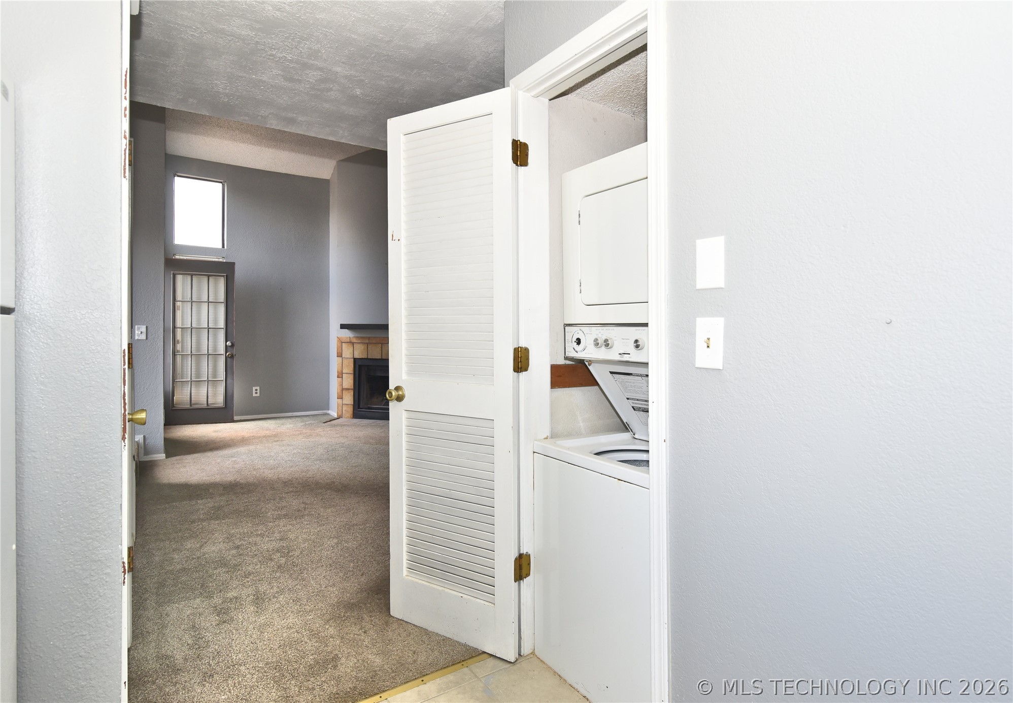 6737 S Peoria Avenue C201 Property Photo 10