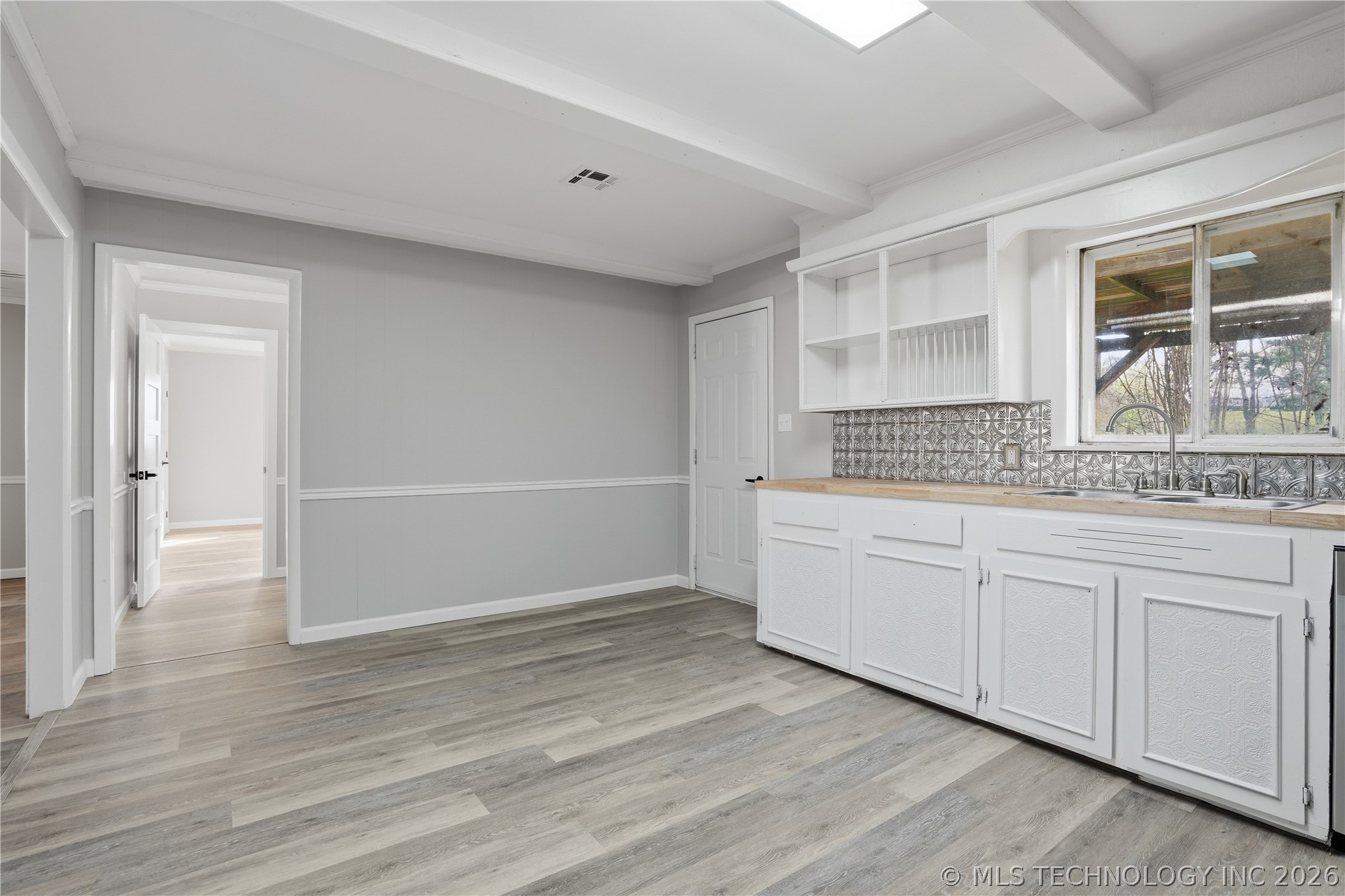 14873 C Street Property Photo 9