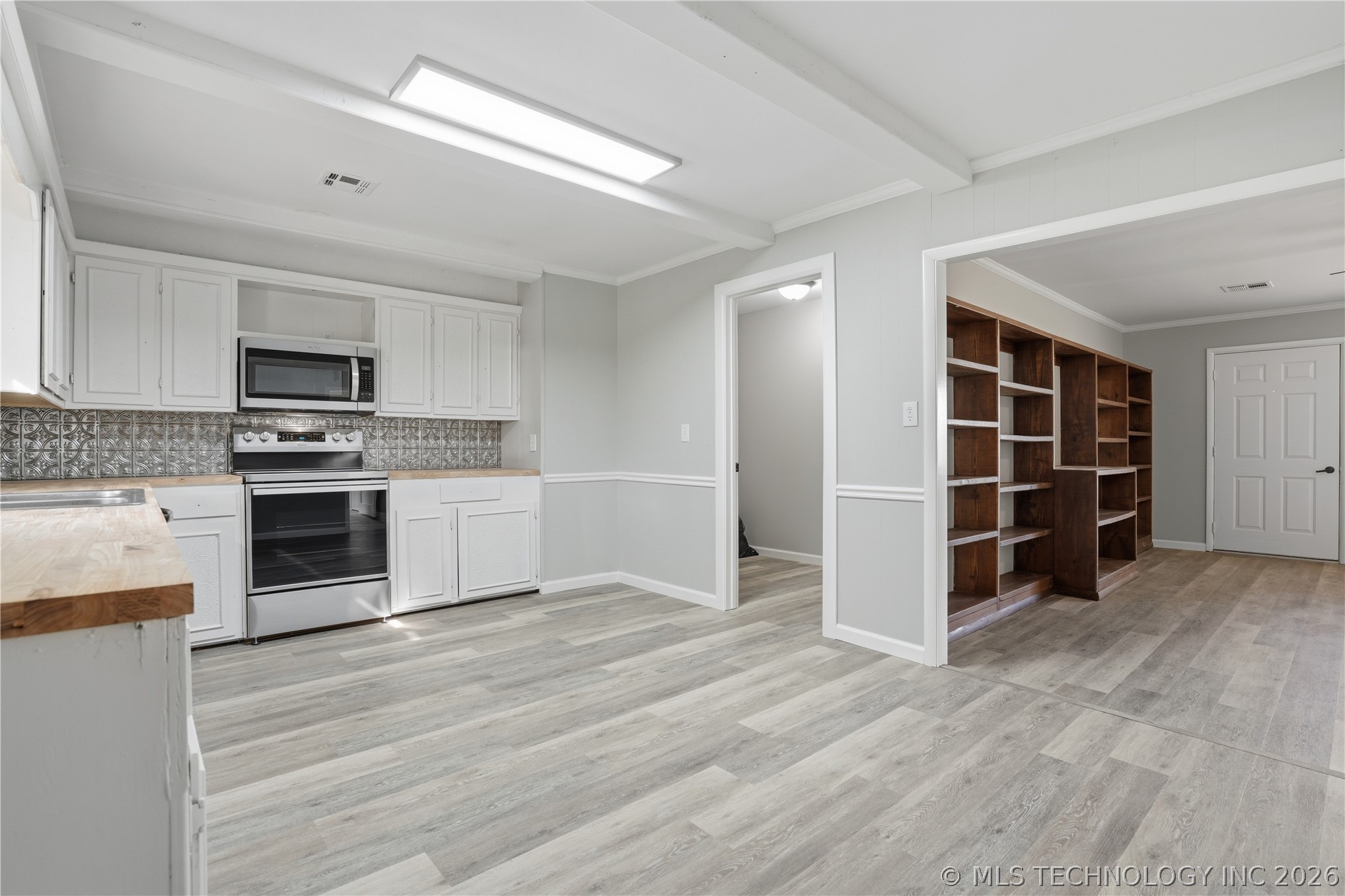 14873 C Street Property Photo 10