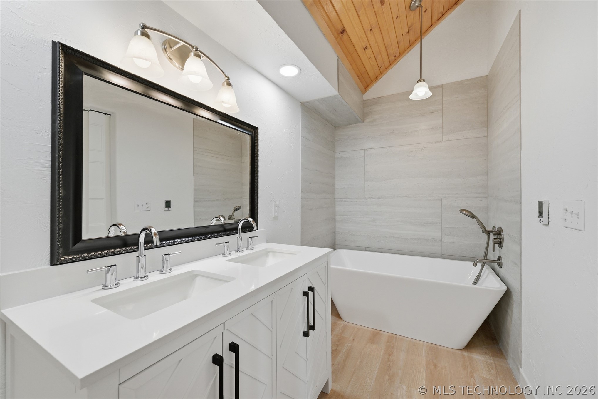 2676 Masters Property Photo 20