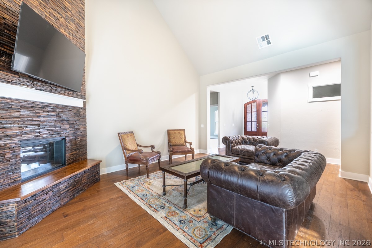 1305 S Monte Vista Property Photo 9