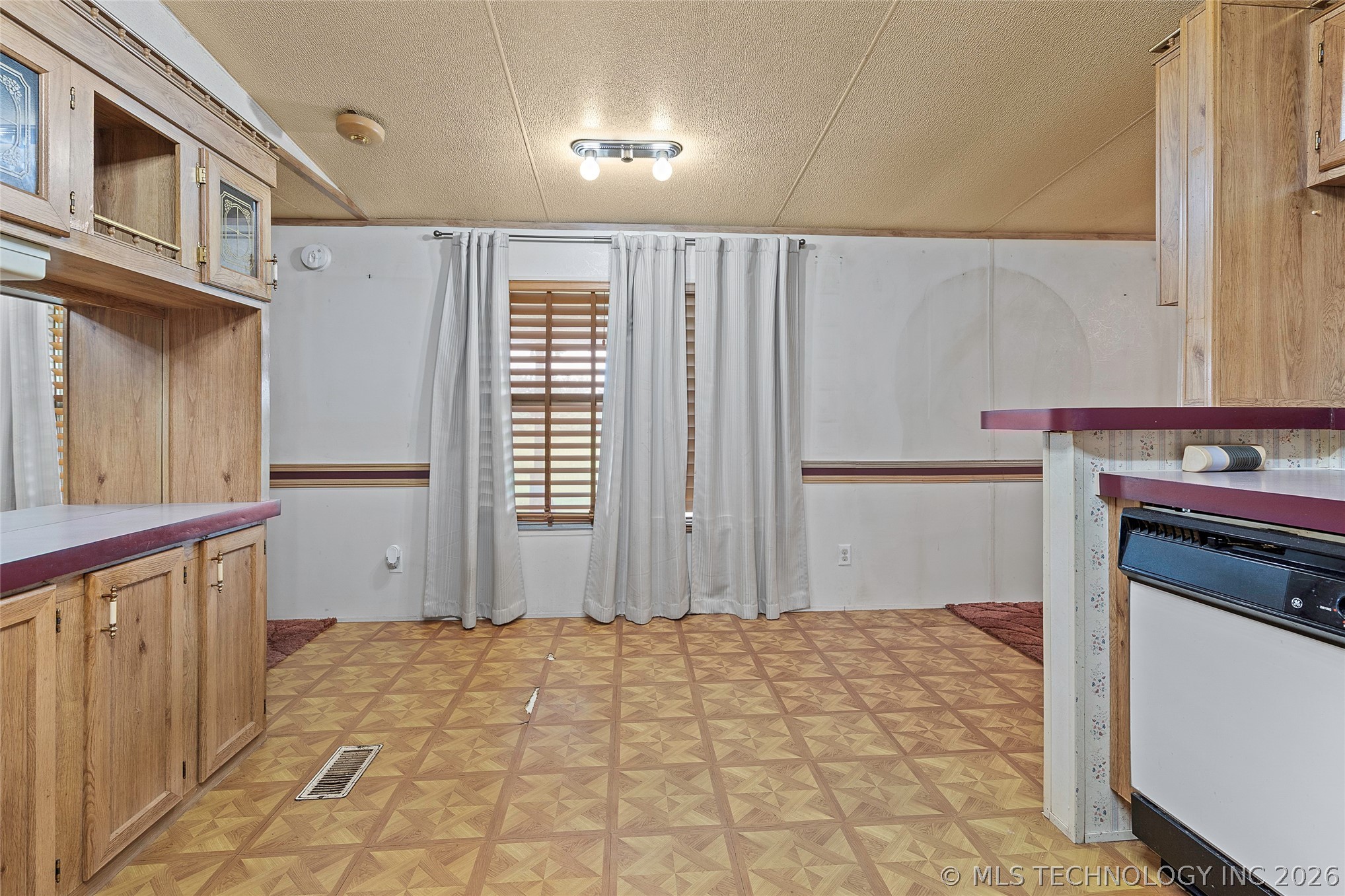 2748 Winters Creek Road Property Photo 10