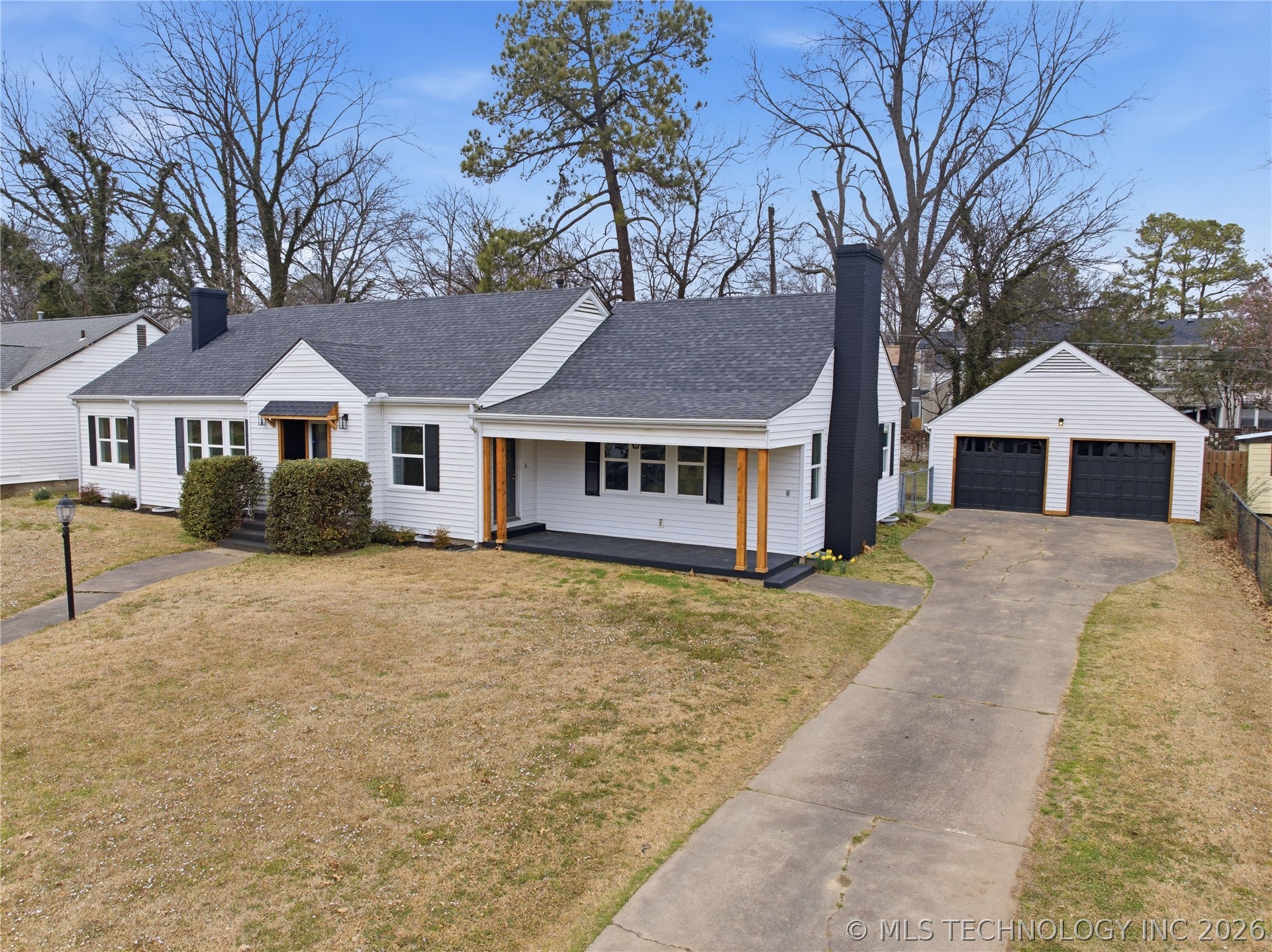 2630 Columbus Avenue Property Photo 3