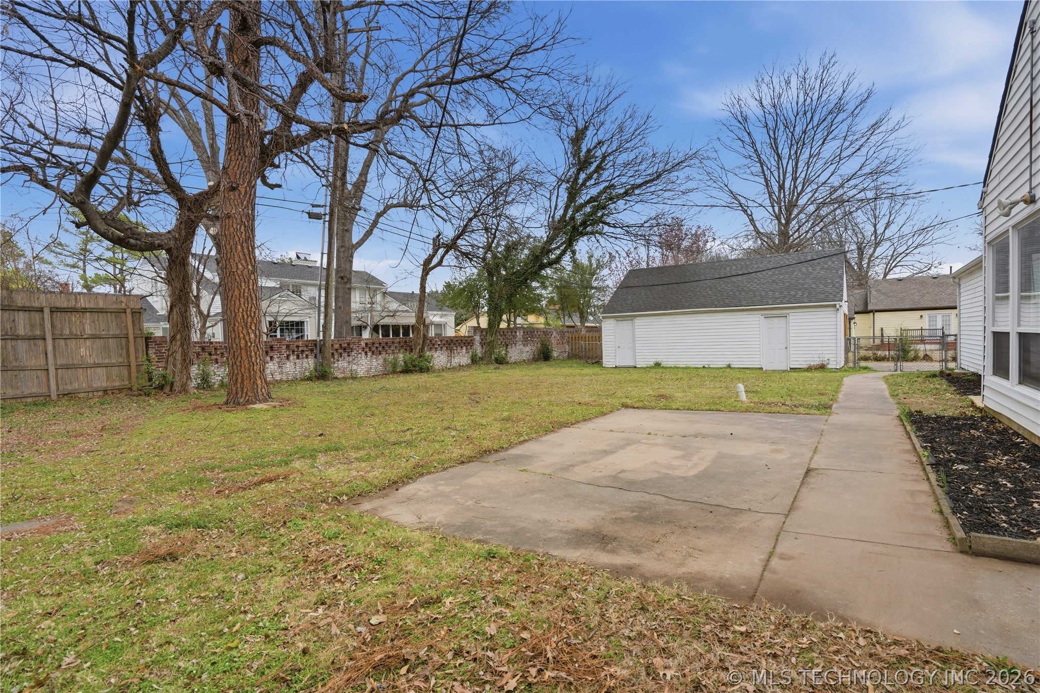 2630 Columbus Avenue Property Photo 11