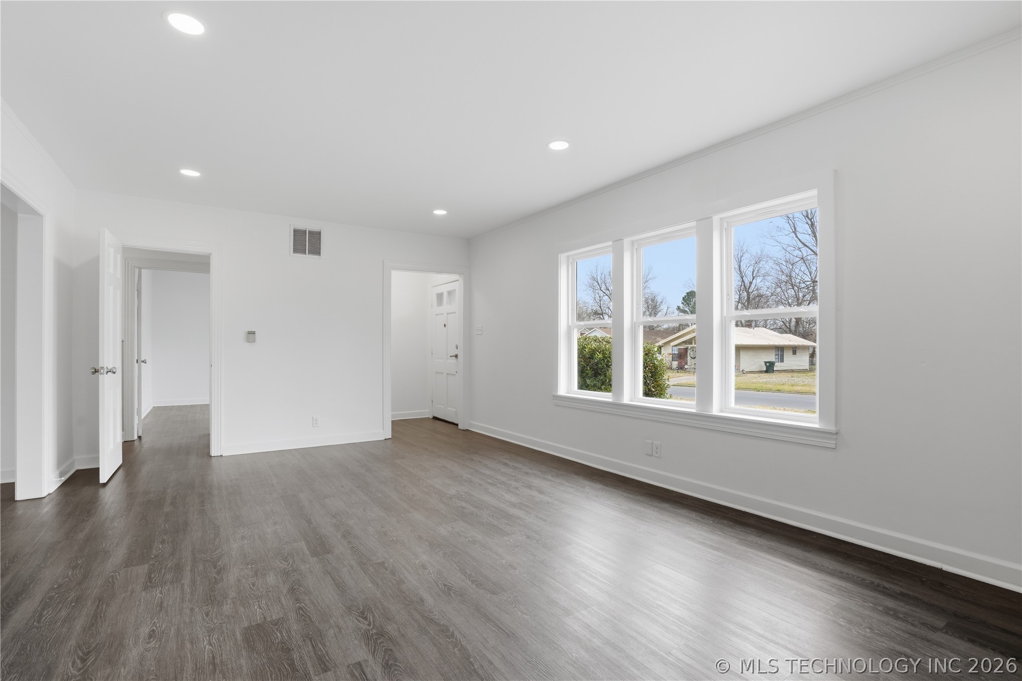 2630 Columbus Avenue Property Photo 12