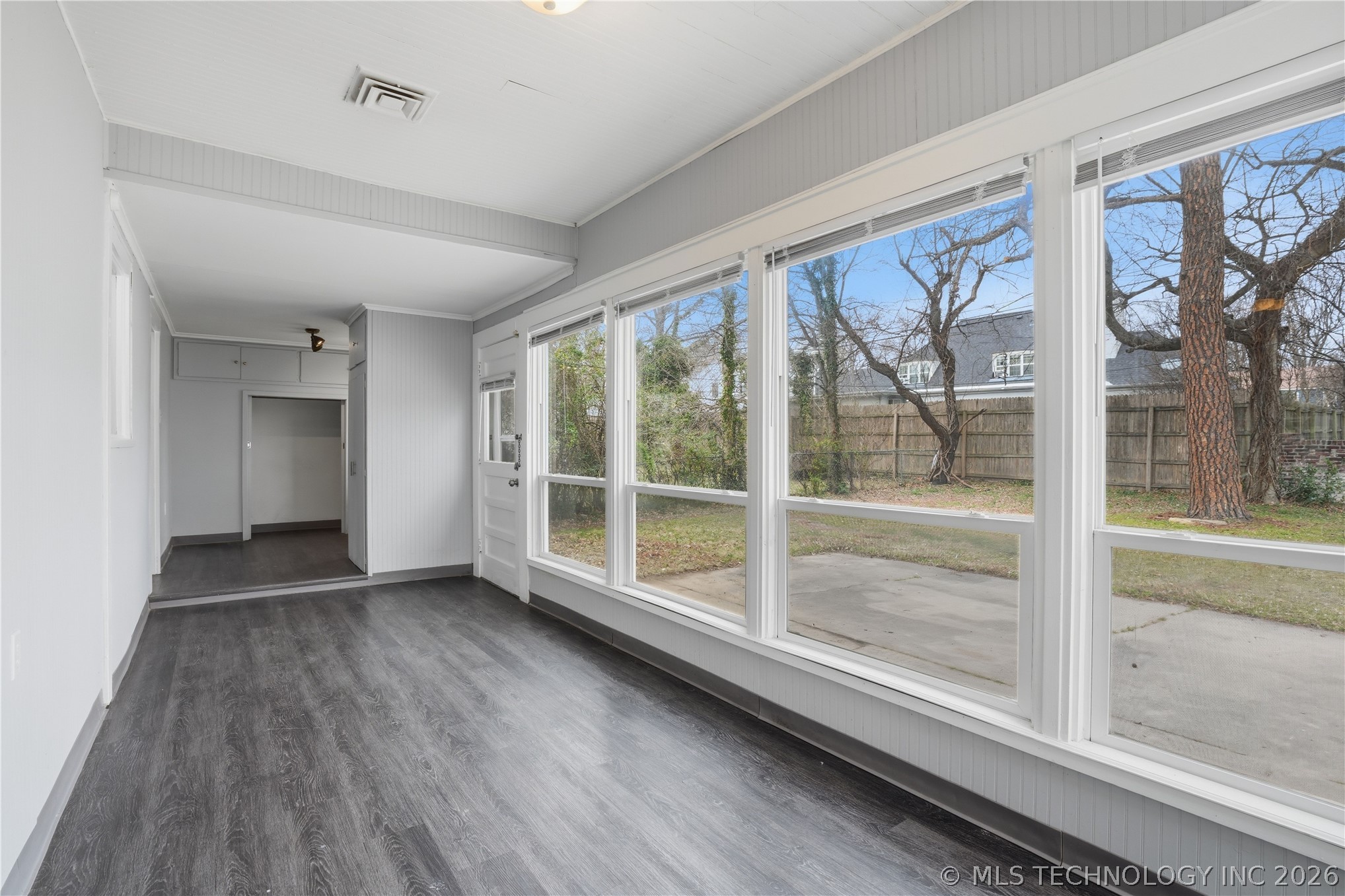 2630 Columbus Avenue Property Photo 19