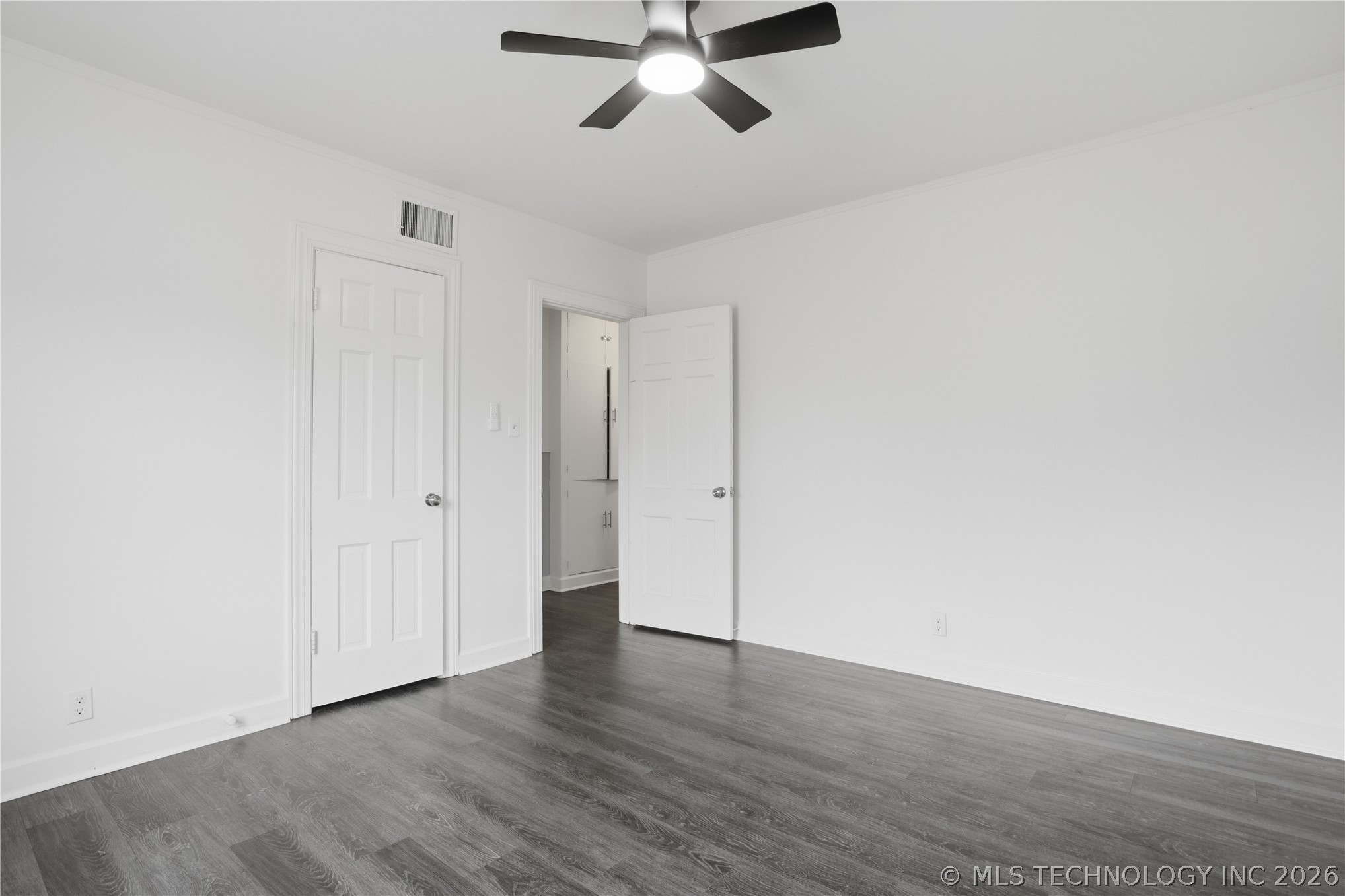 2630 Columbus Avenue Property Photo 22