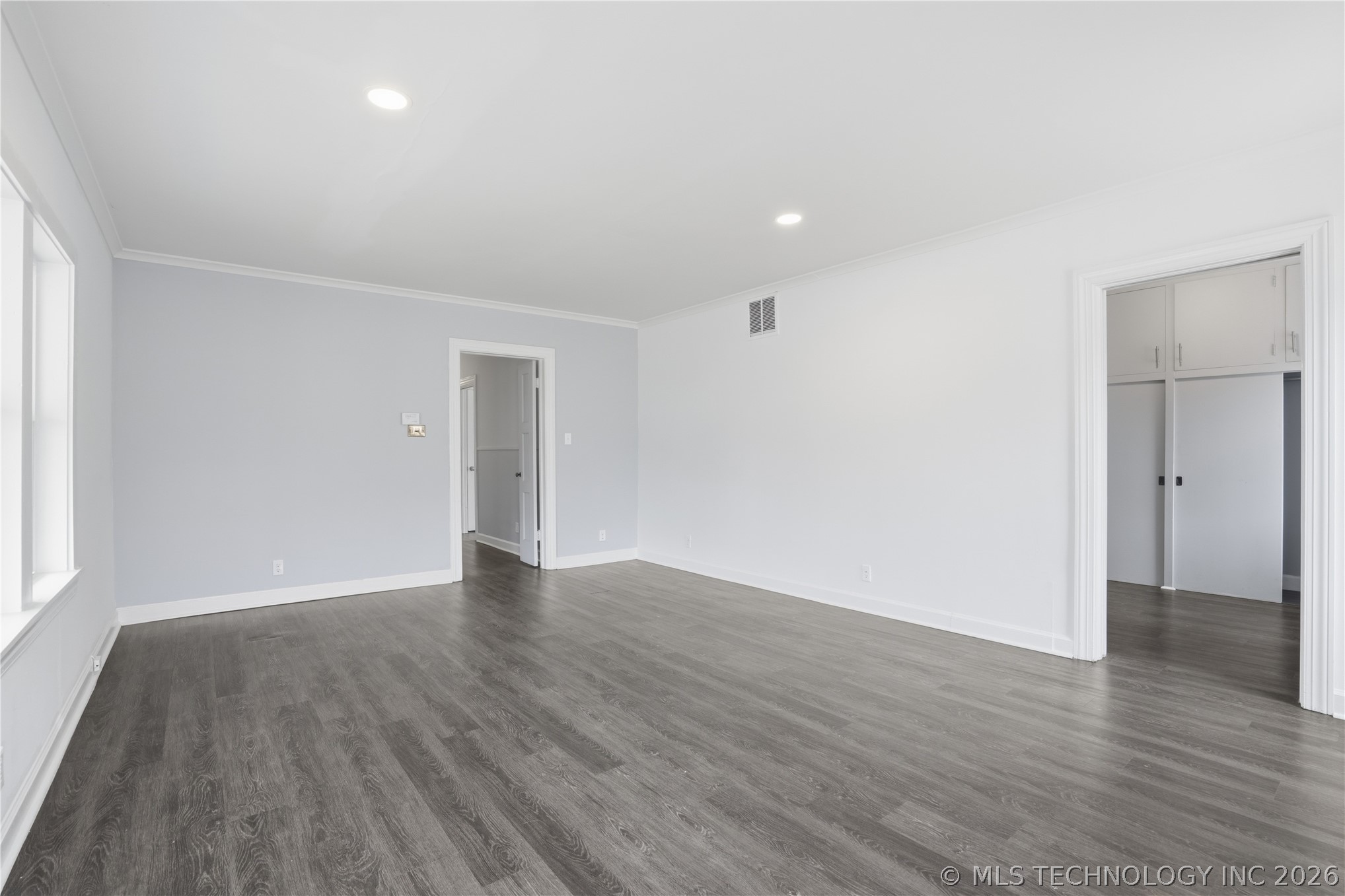 2630 Columbus Avenue Property Photo 27