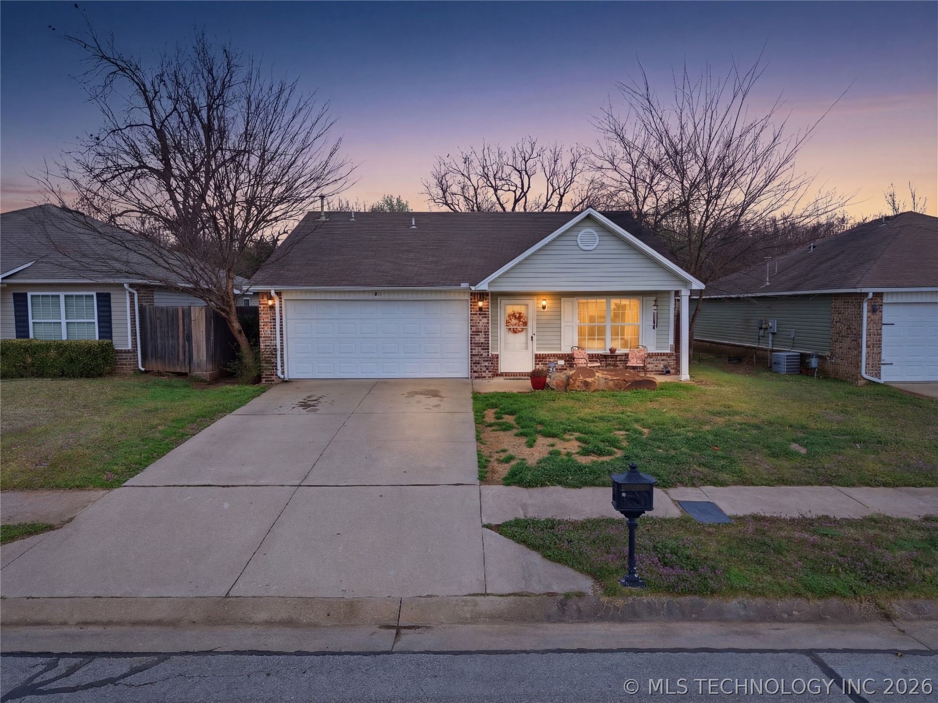 91 E Fairlane Court Property Photo 1