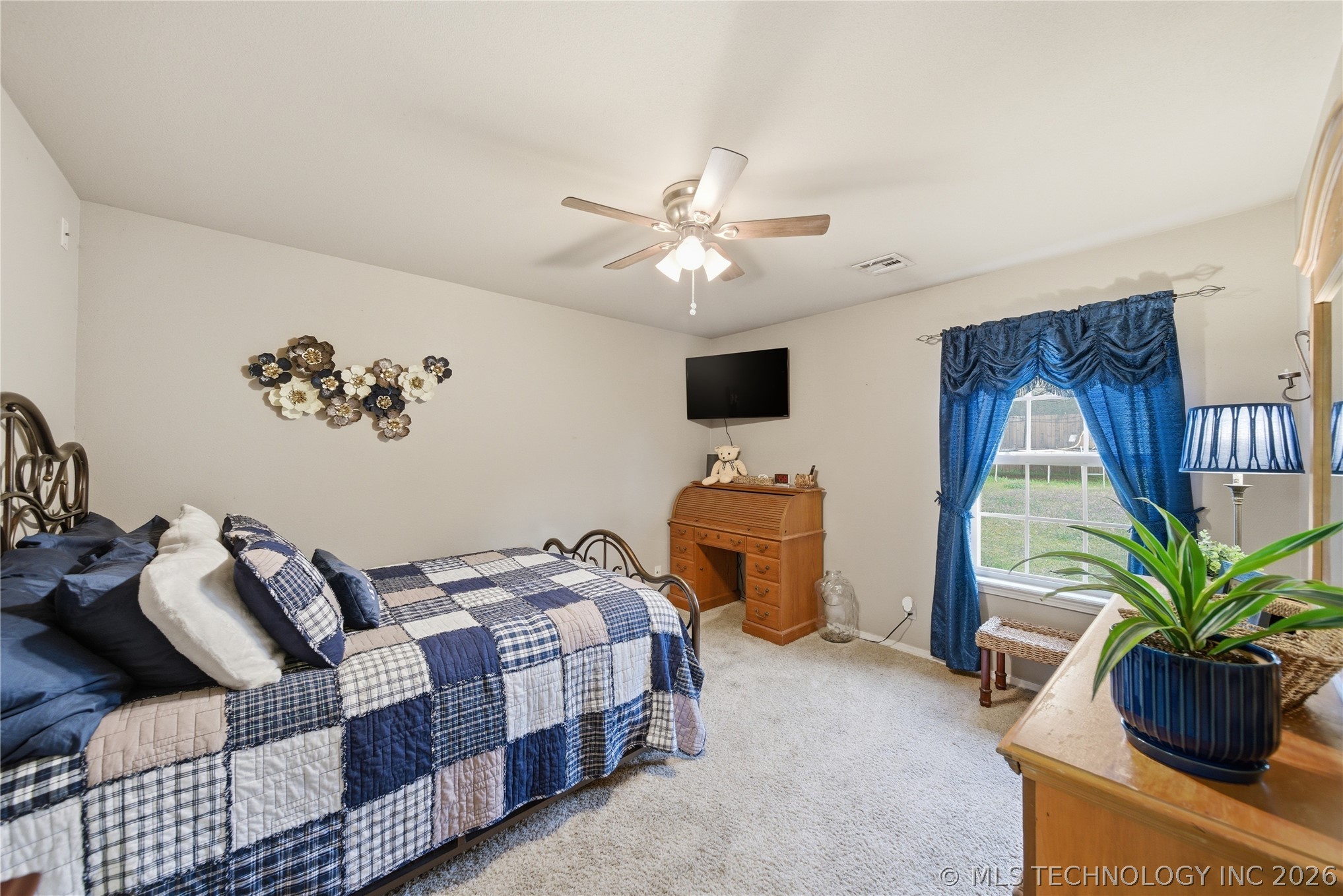 91 E Fairlane Court Property Photo 11