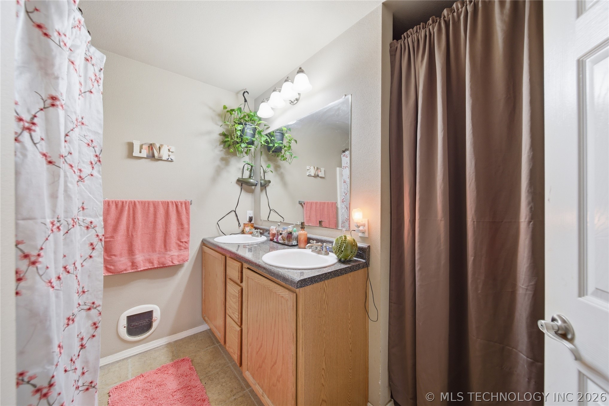 91 E Fairlane Court Property Photo 13
