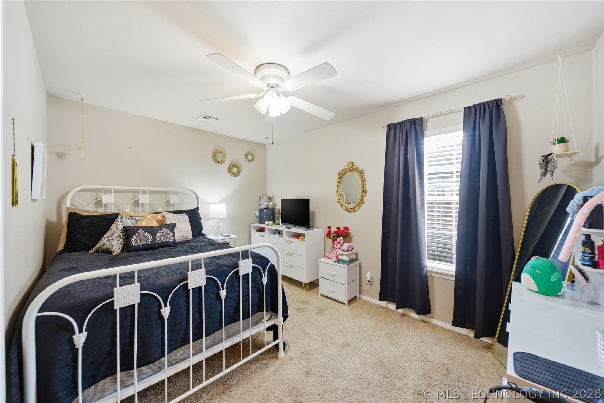 91 E Fairlane Court Property Photo 18