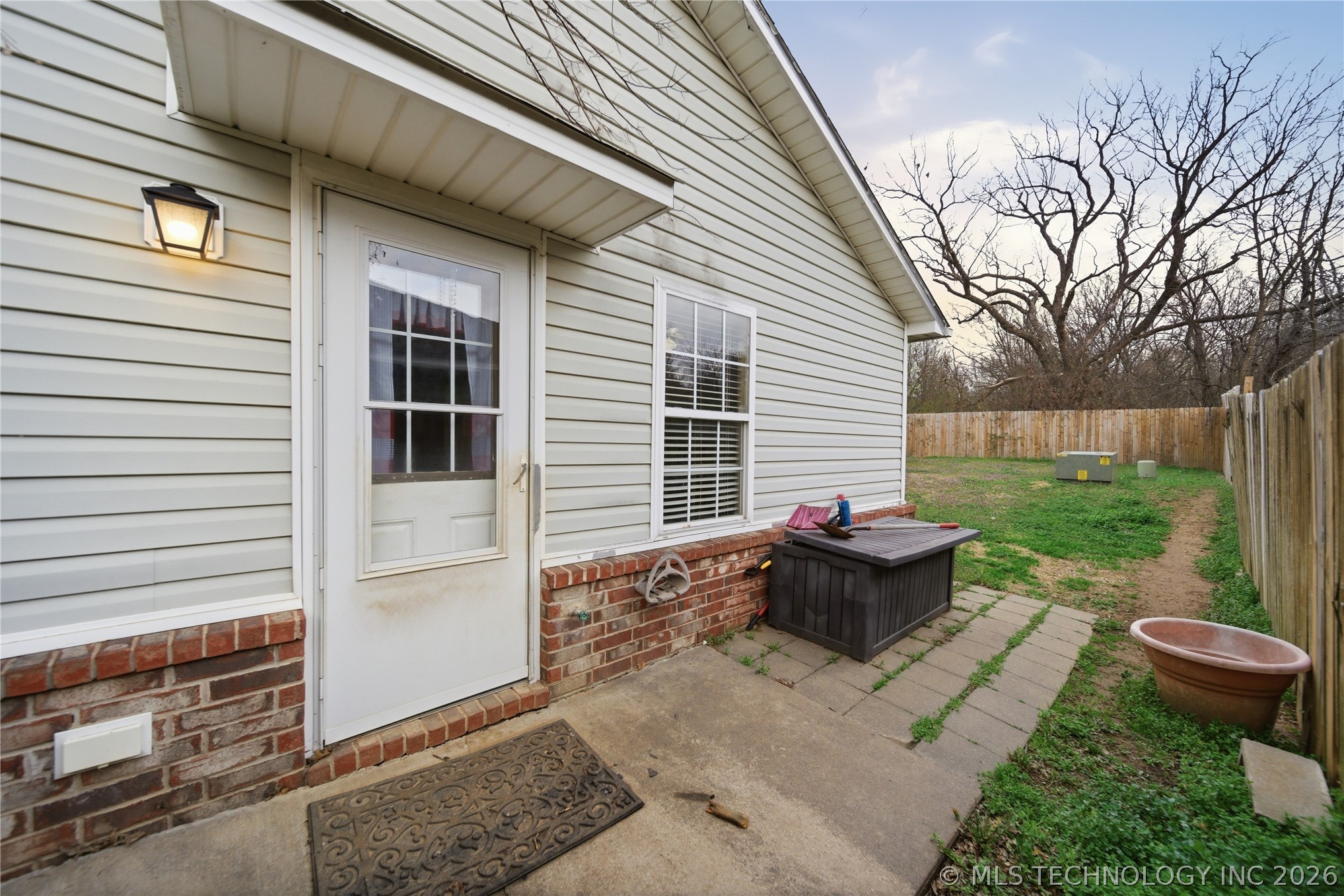 91 E Fairlane Court Property Photo 20