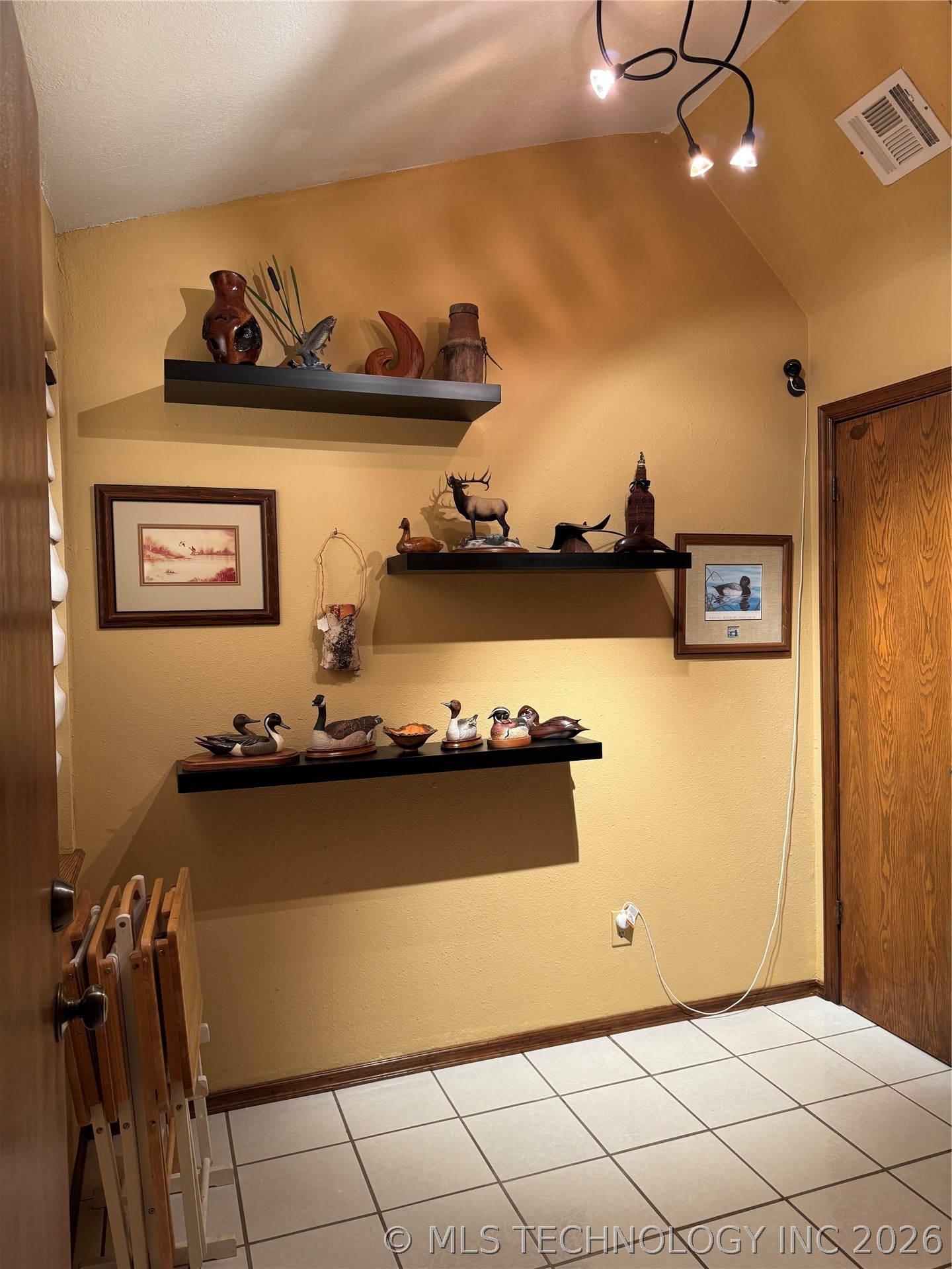 420406 E 1171 Property Photo 34