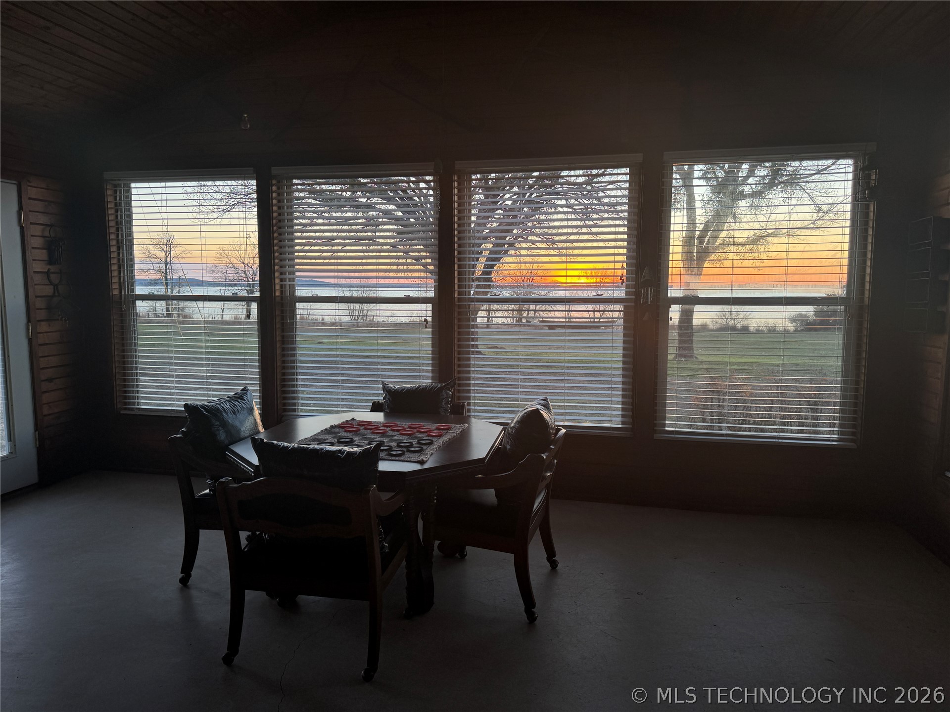 420406 E 1171 Property Photo 38