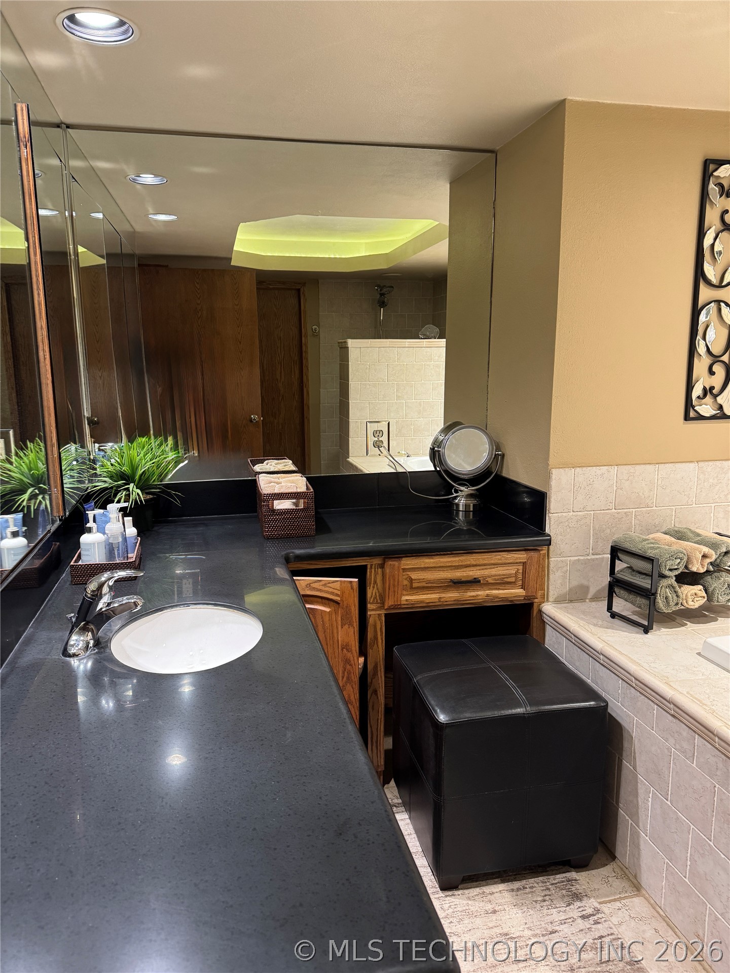 420406 E 1171 Property Photo 45