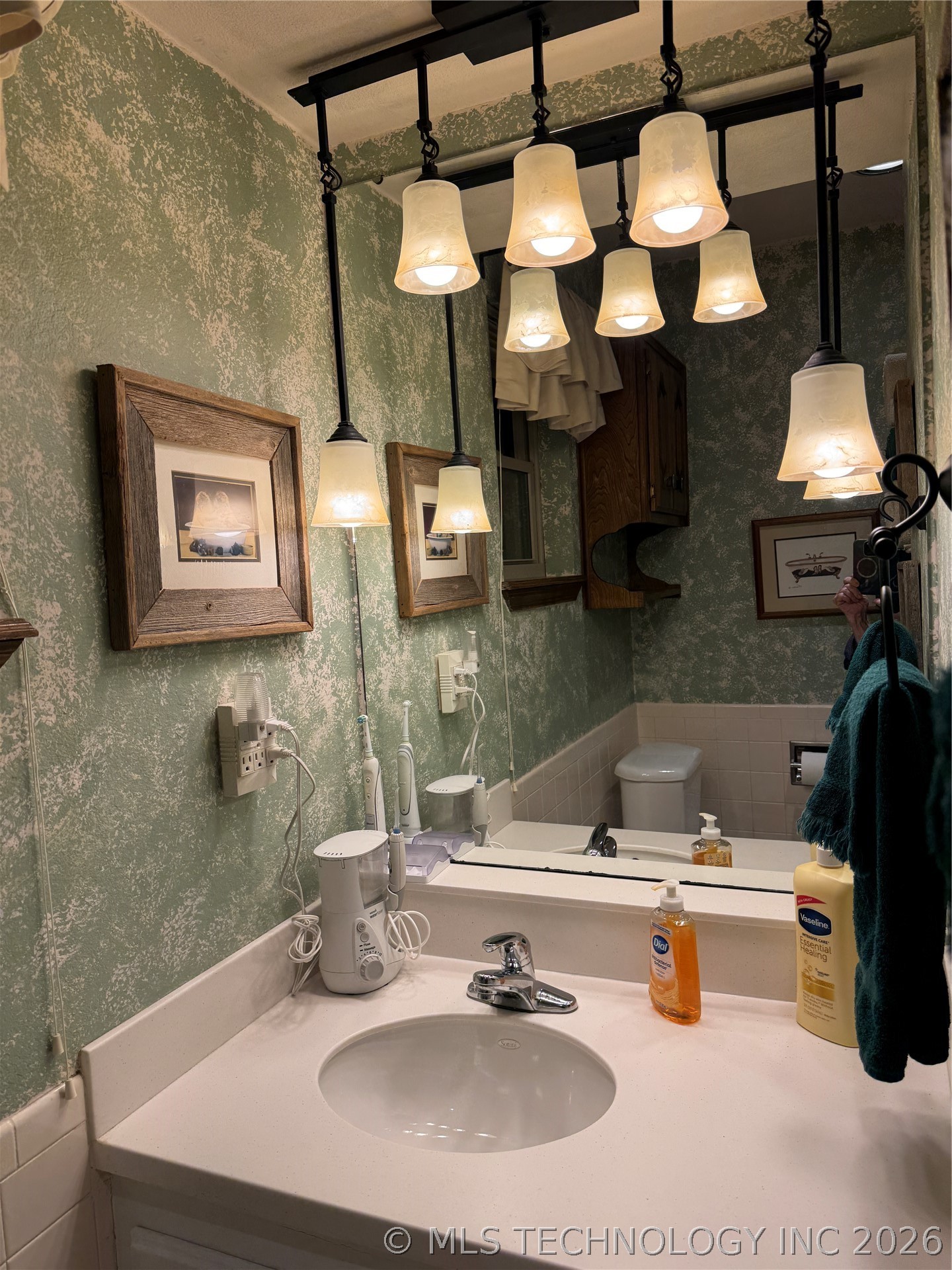 420406 E 1171 Property Photo 58