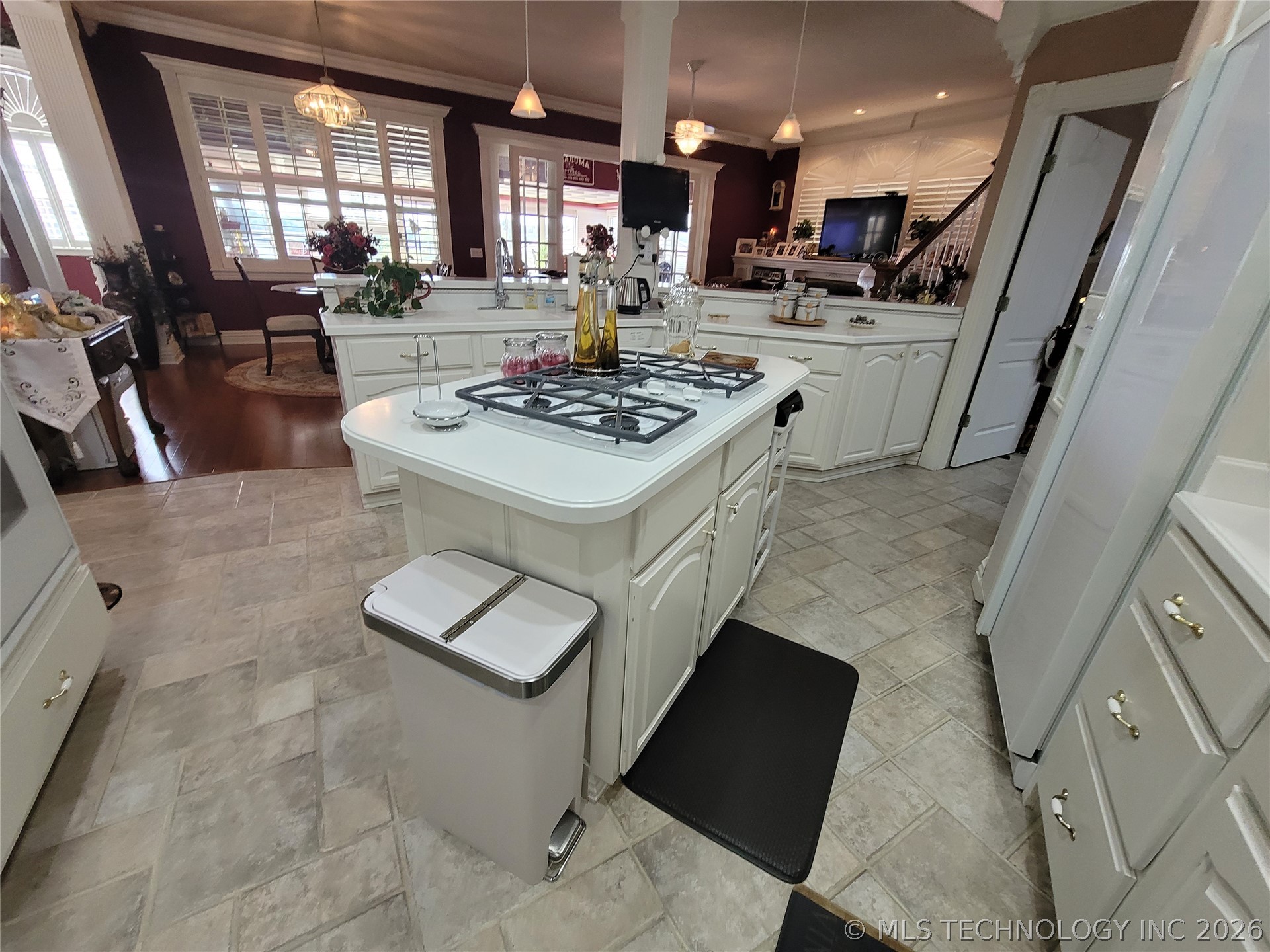 107 N J Street Property Photo 34