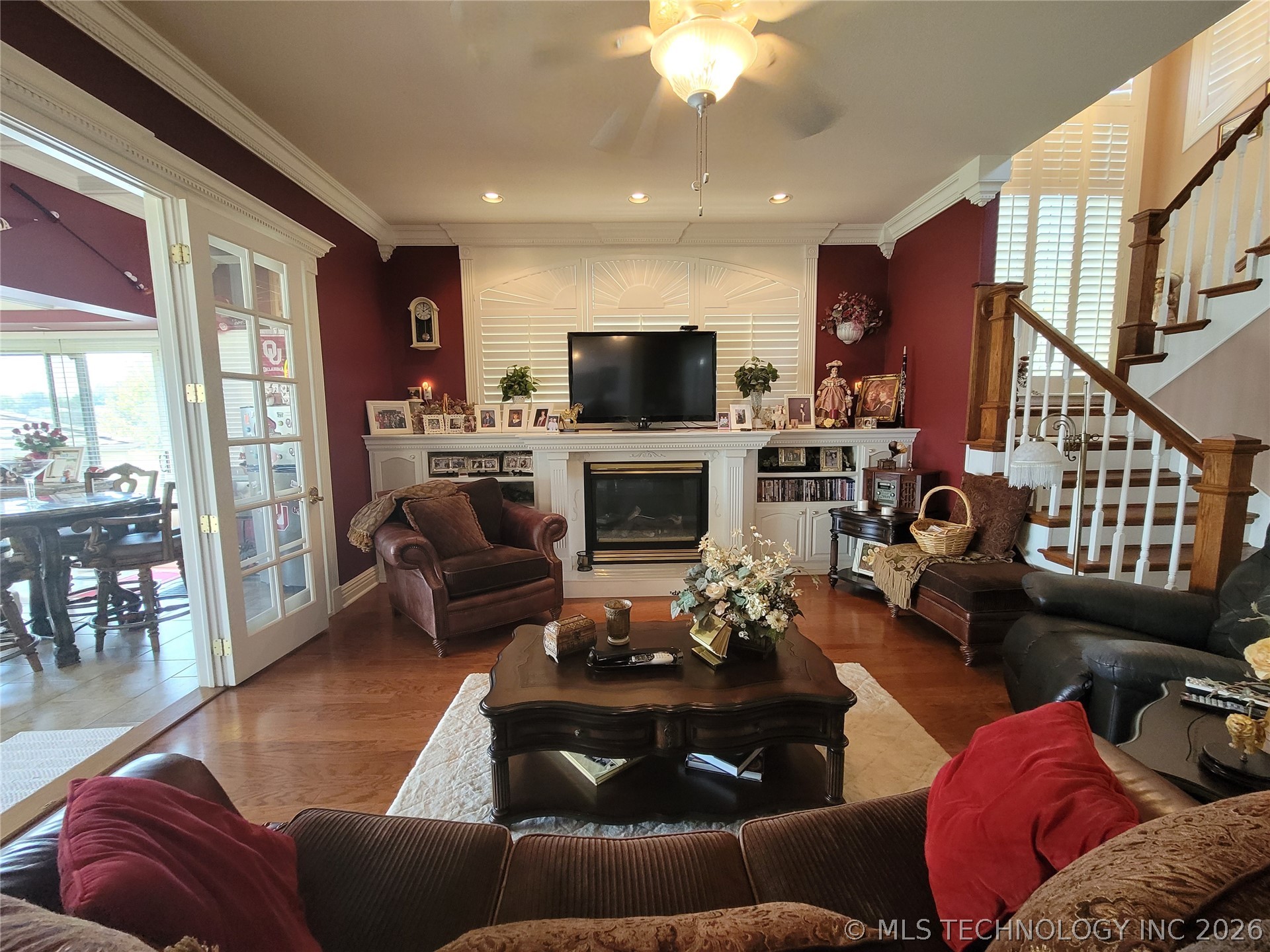 107 N J Street Property Photo 37