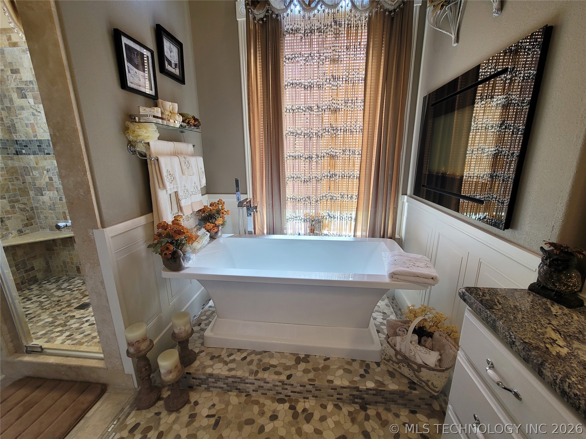 107 N J Street Property Photo 52