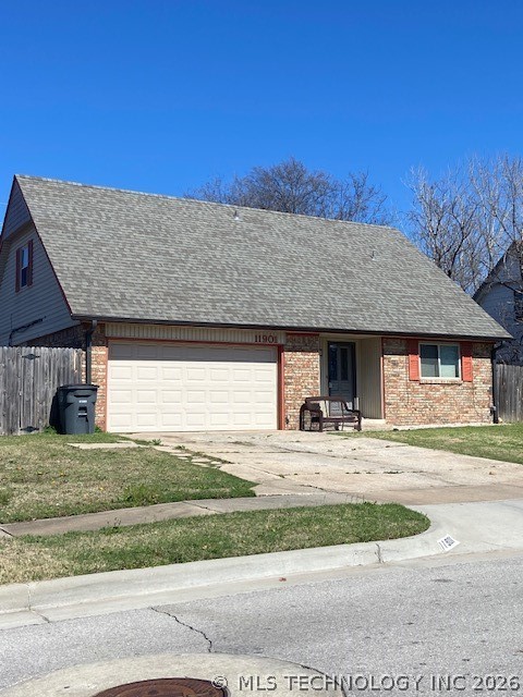 11901 E 27th Street Property Photo 2