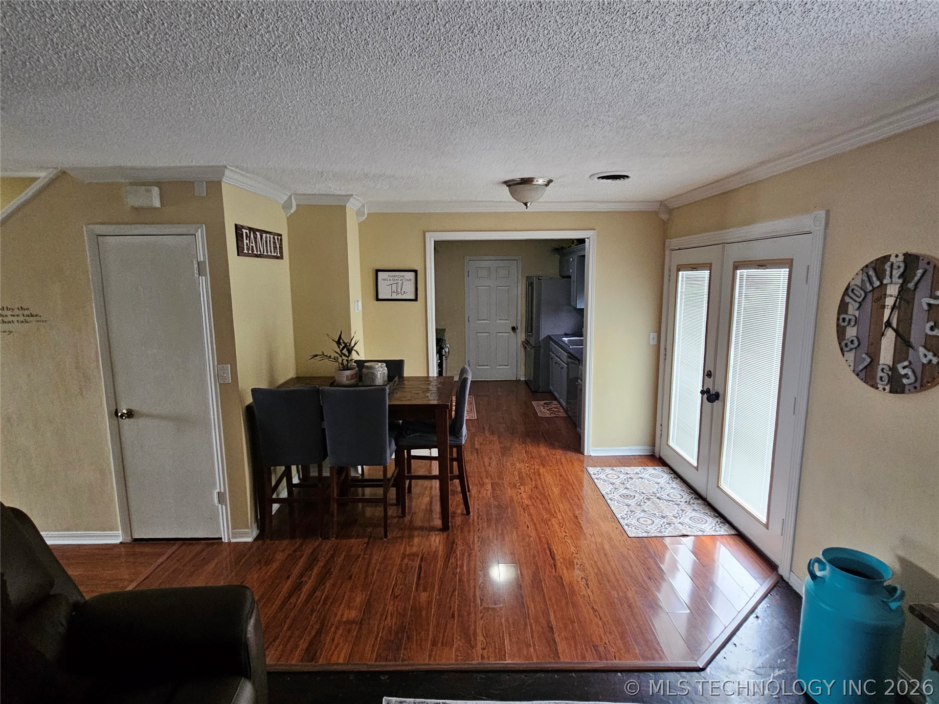 11901 E 27th Street Property Photo 8