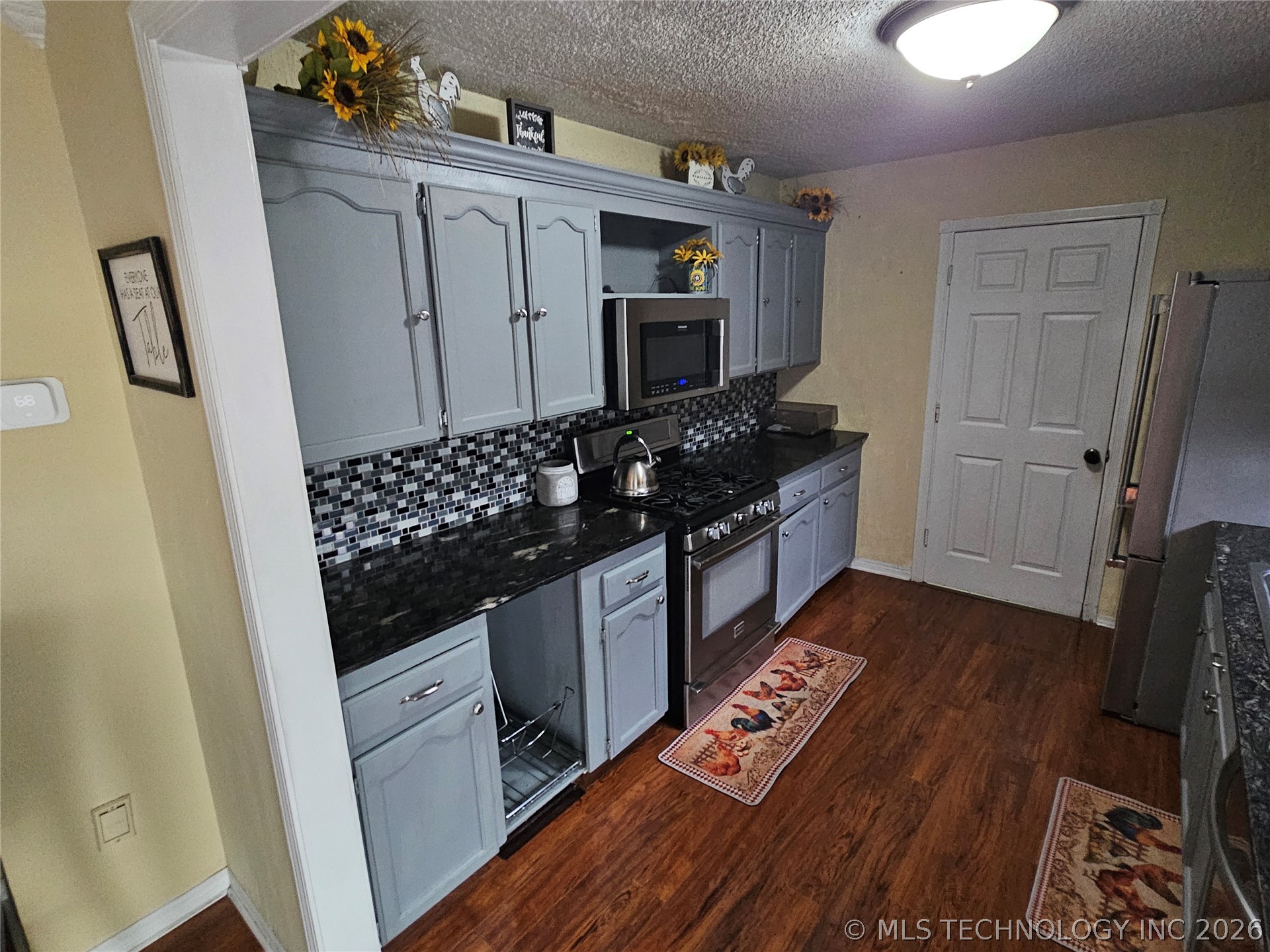 11901 E 27th Street Property Photo 9