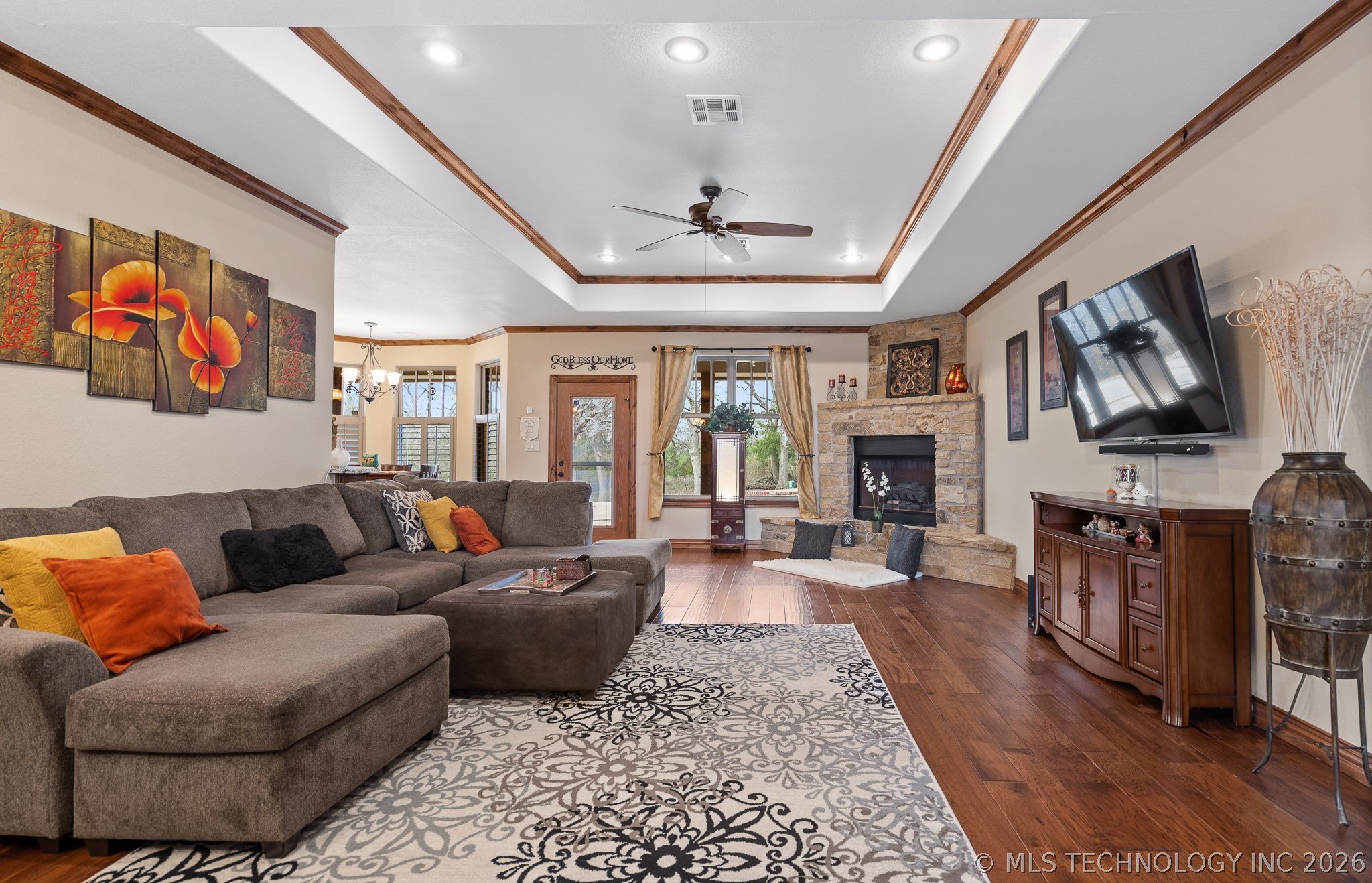 3212 Stone Creek Drive Property Photo 4