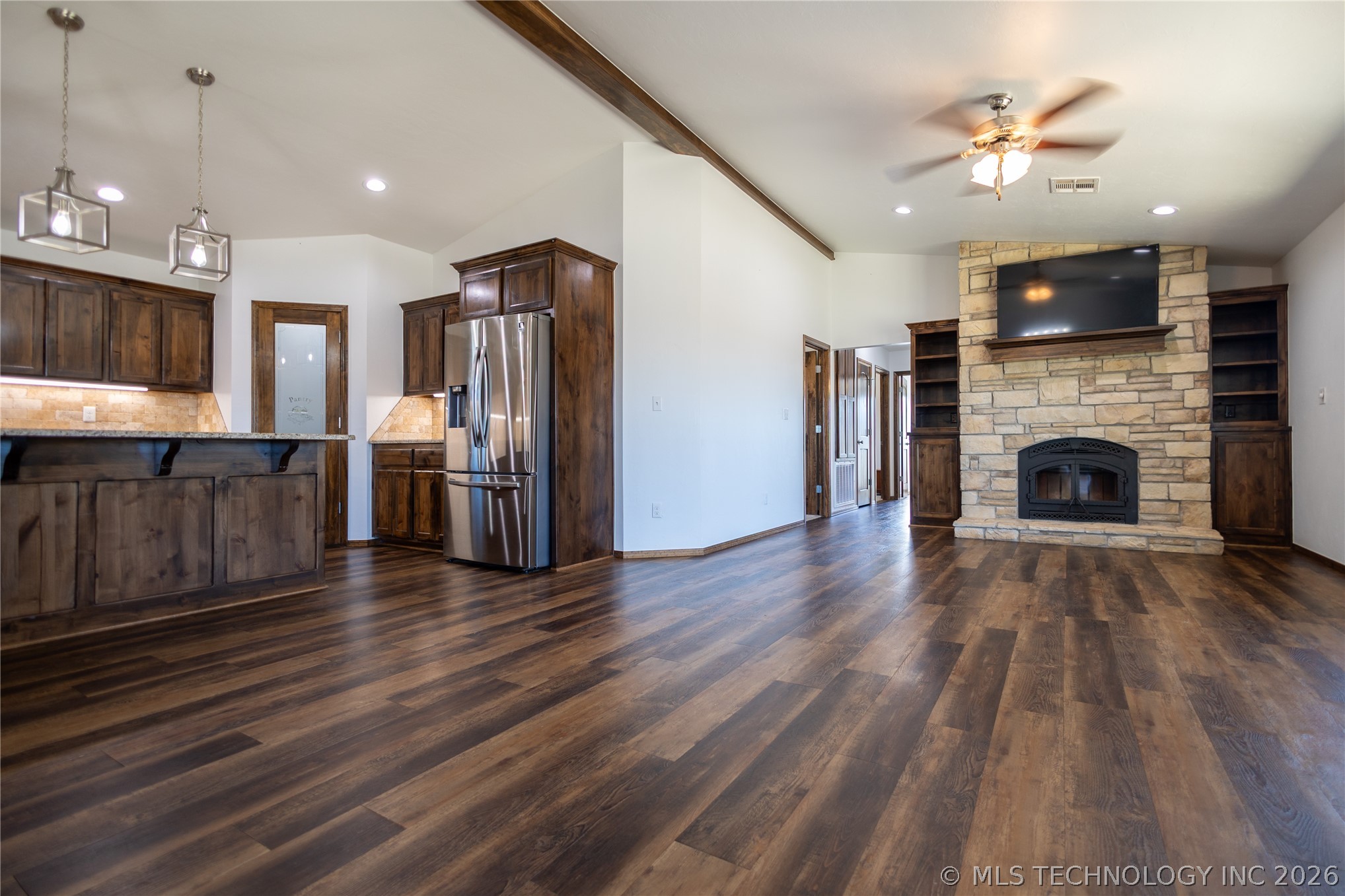 4555 Mayes Property Photo 3