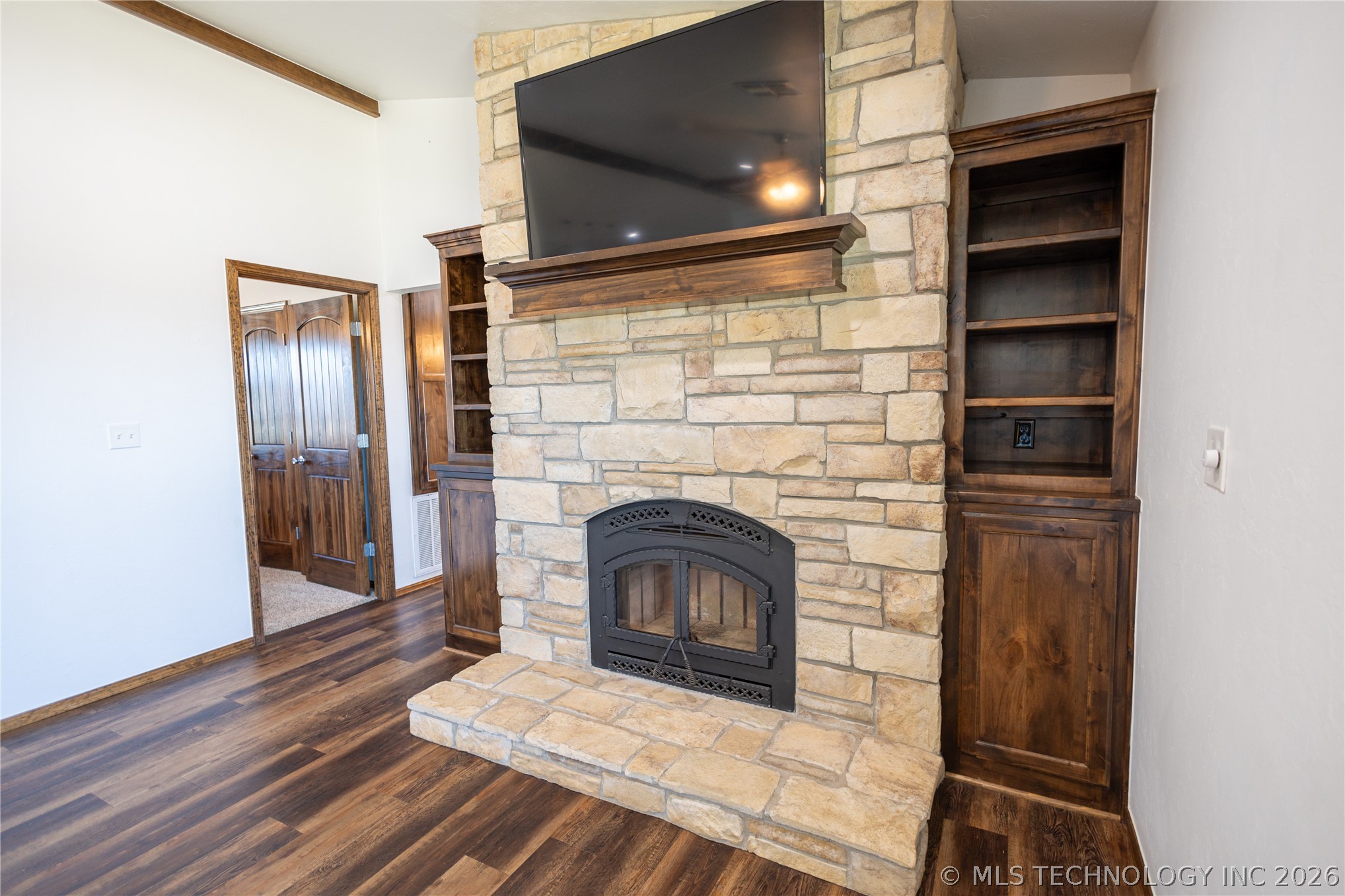 4555 Mayes Property Photo 5