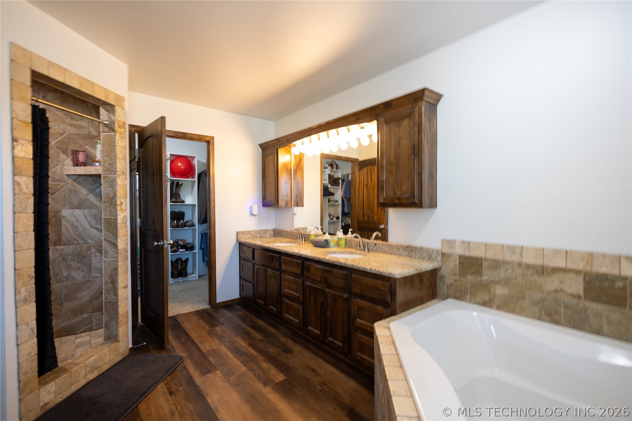 4555 Mayes Property Photo 17
