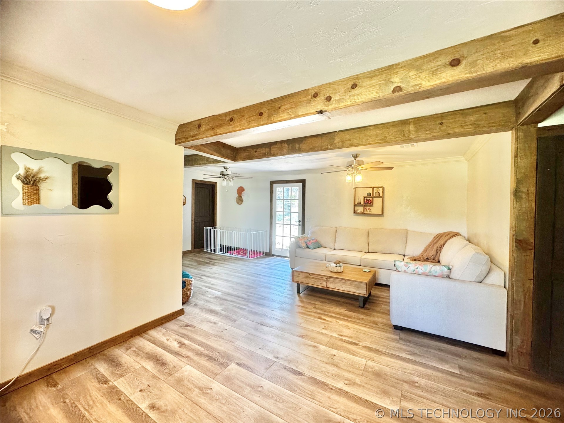 428936 E 1131 Road Property Photo 4