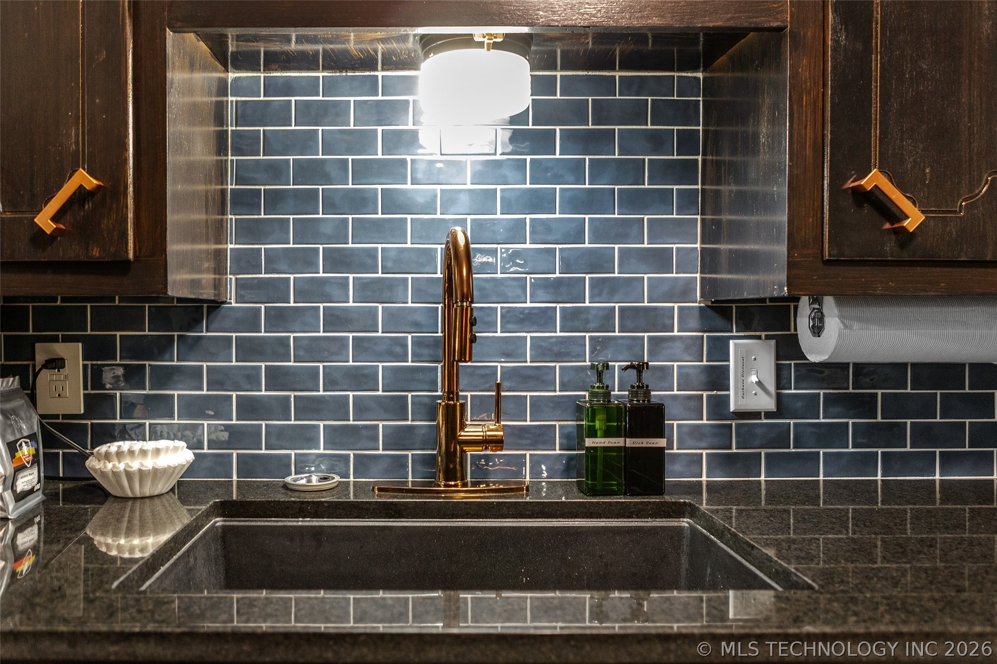 6023 S Irvington Avenue Property Photo 12