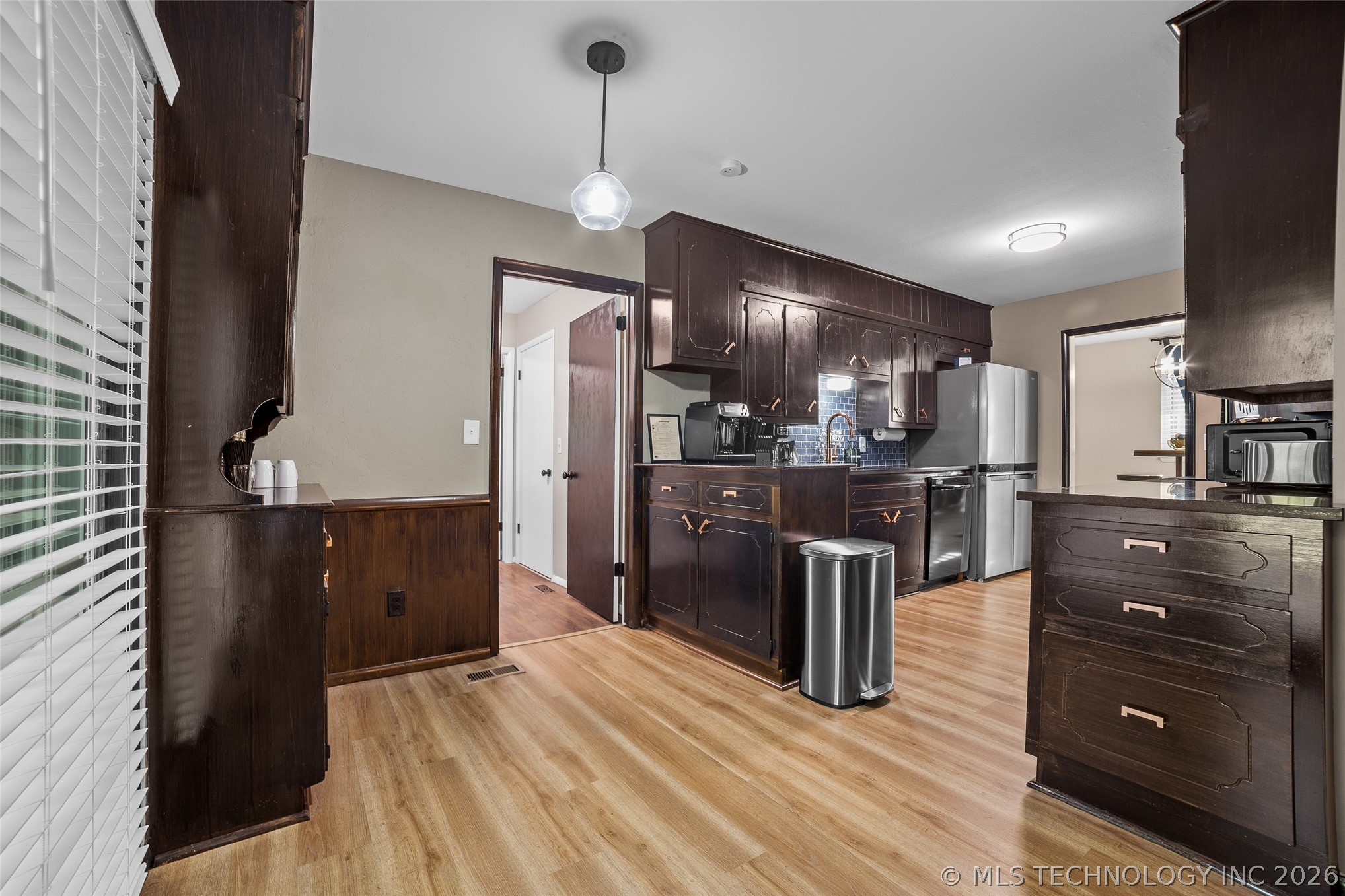 6023 S Irvington Avenue Property Photo 17