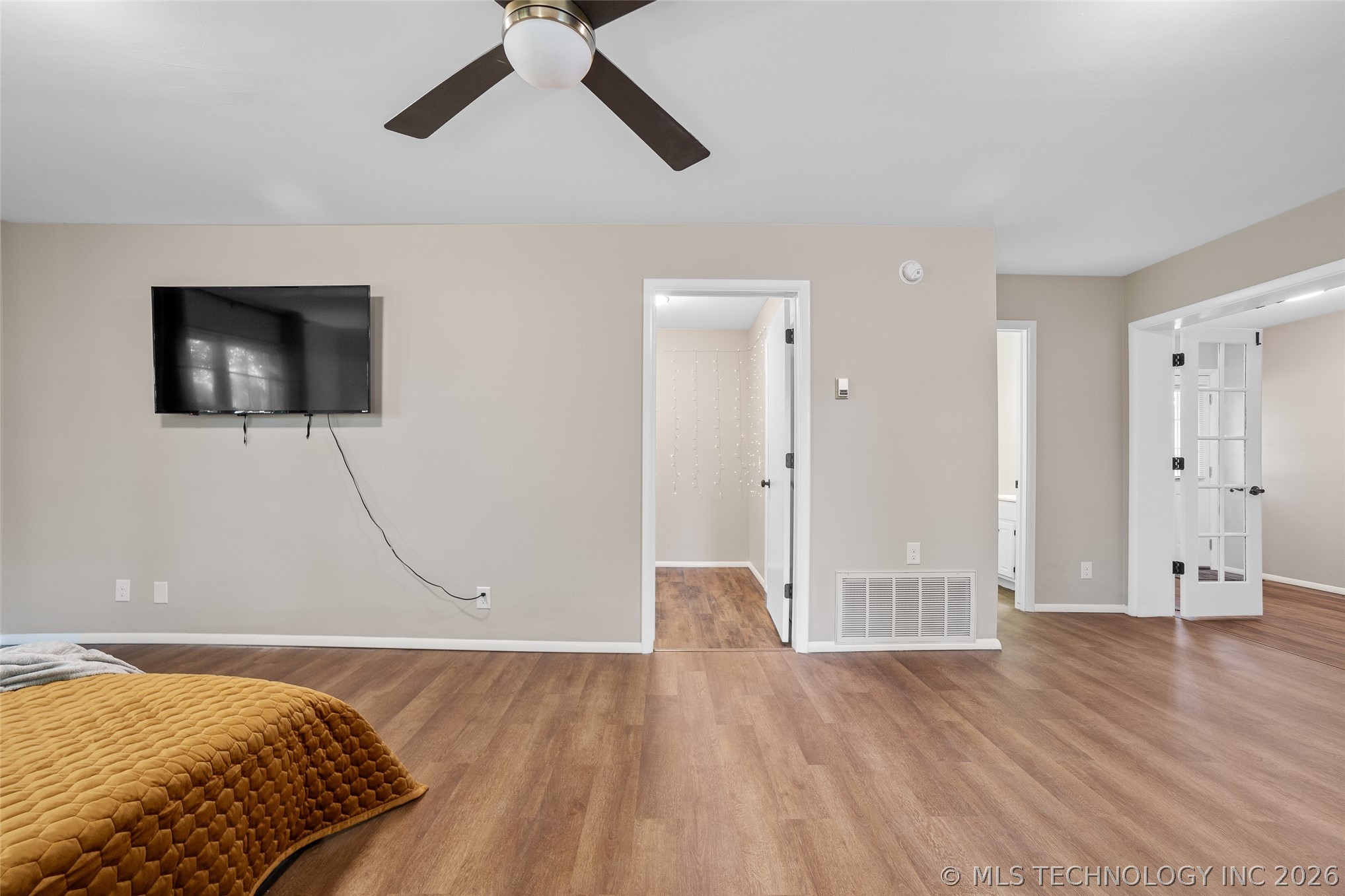 6023 S Irvington Avenue Property Photo 29