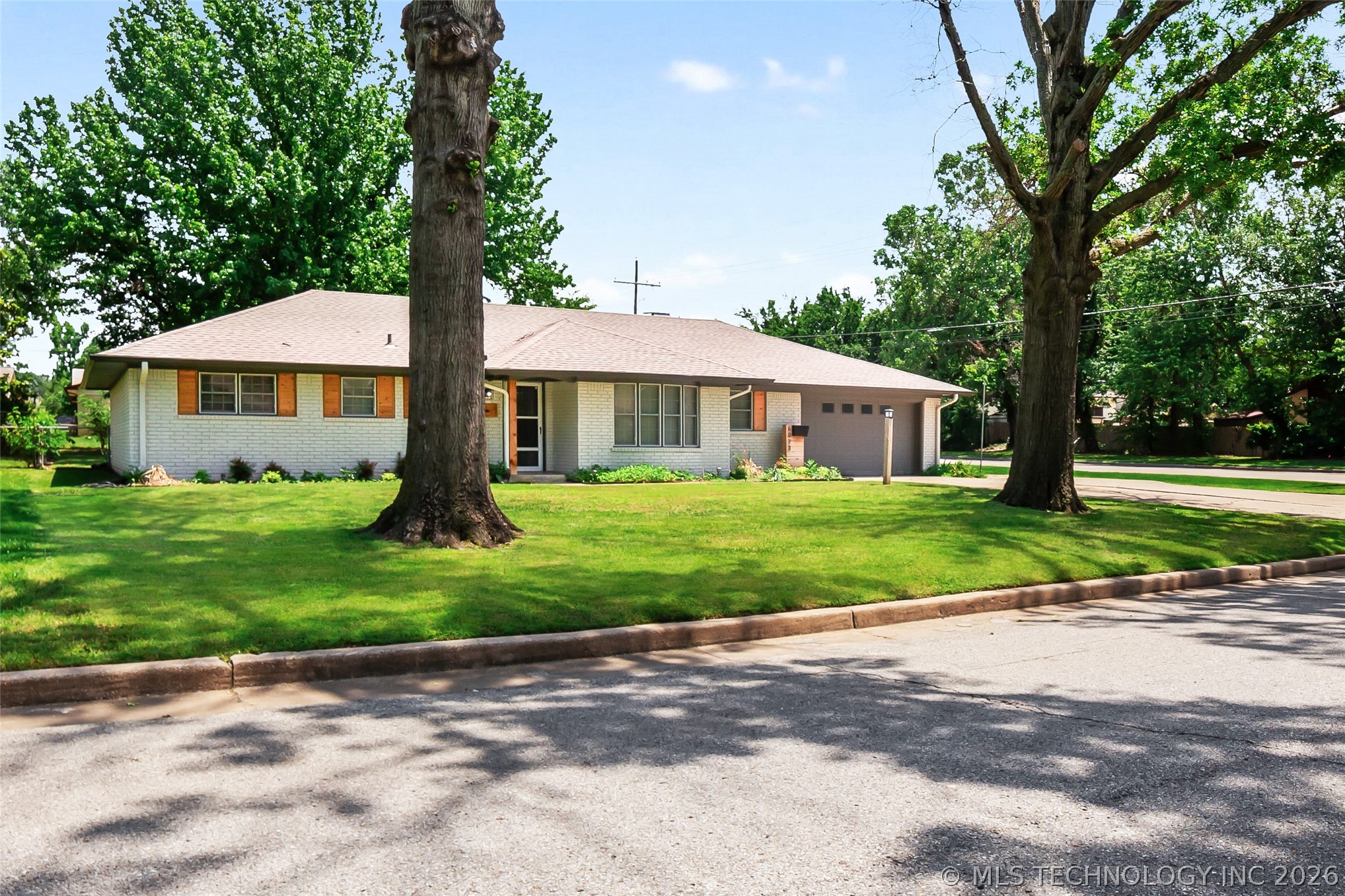 6023 S Irvington Avenue Property Photo 66