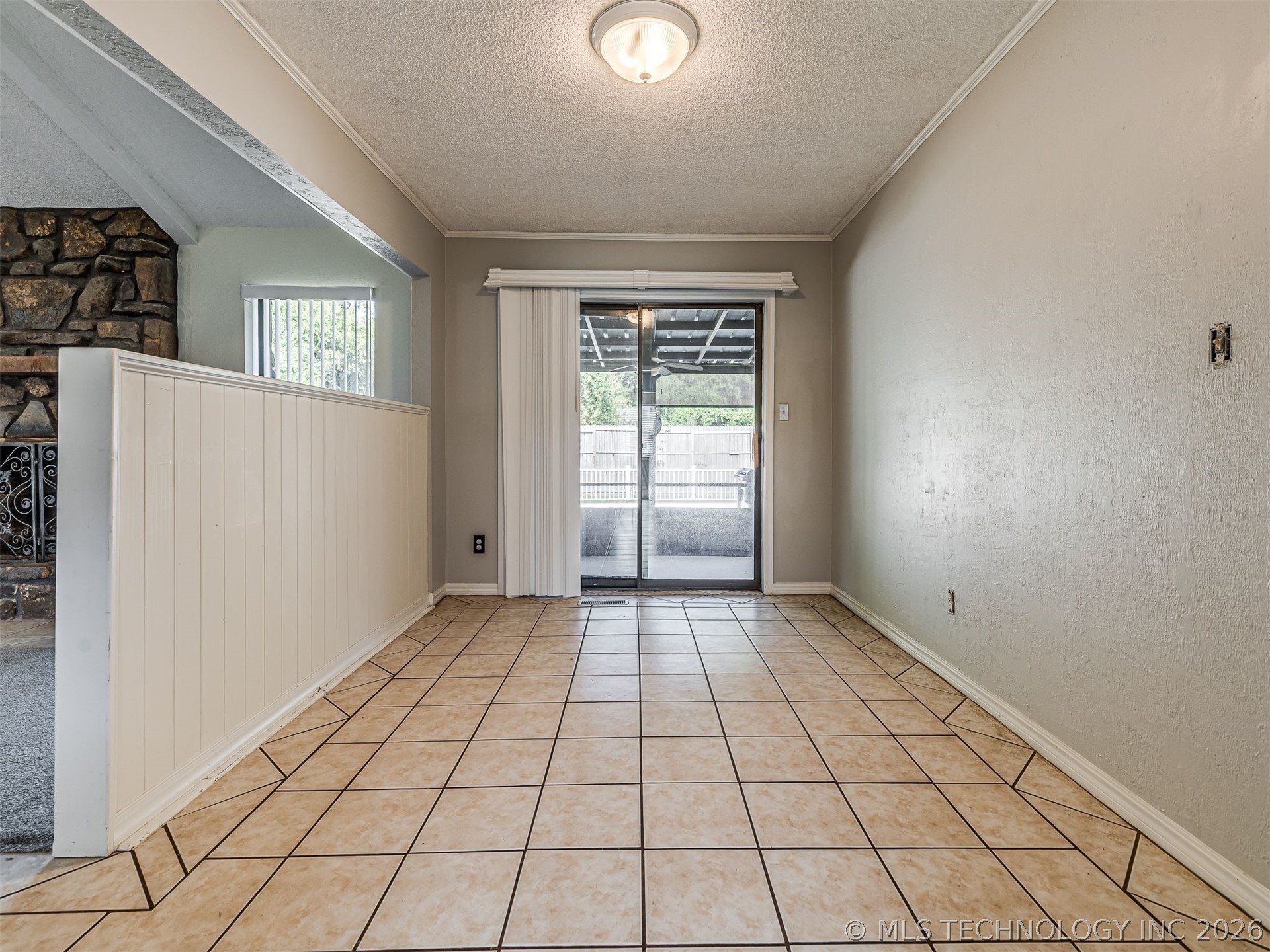 1012 N Forest Place Property Photo 13